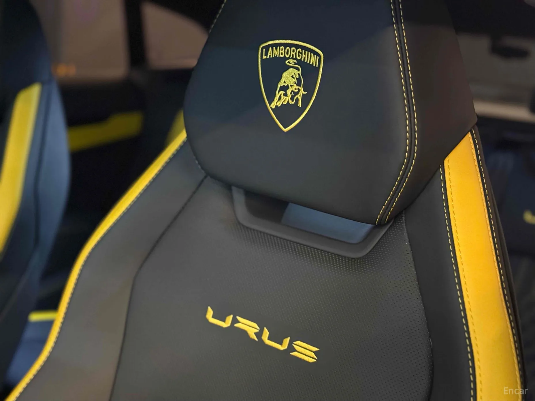 Lamborghini Urus превью 8