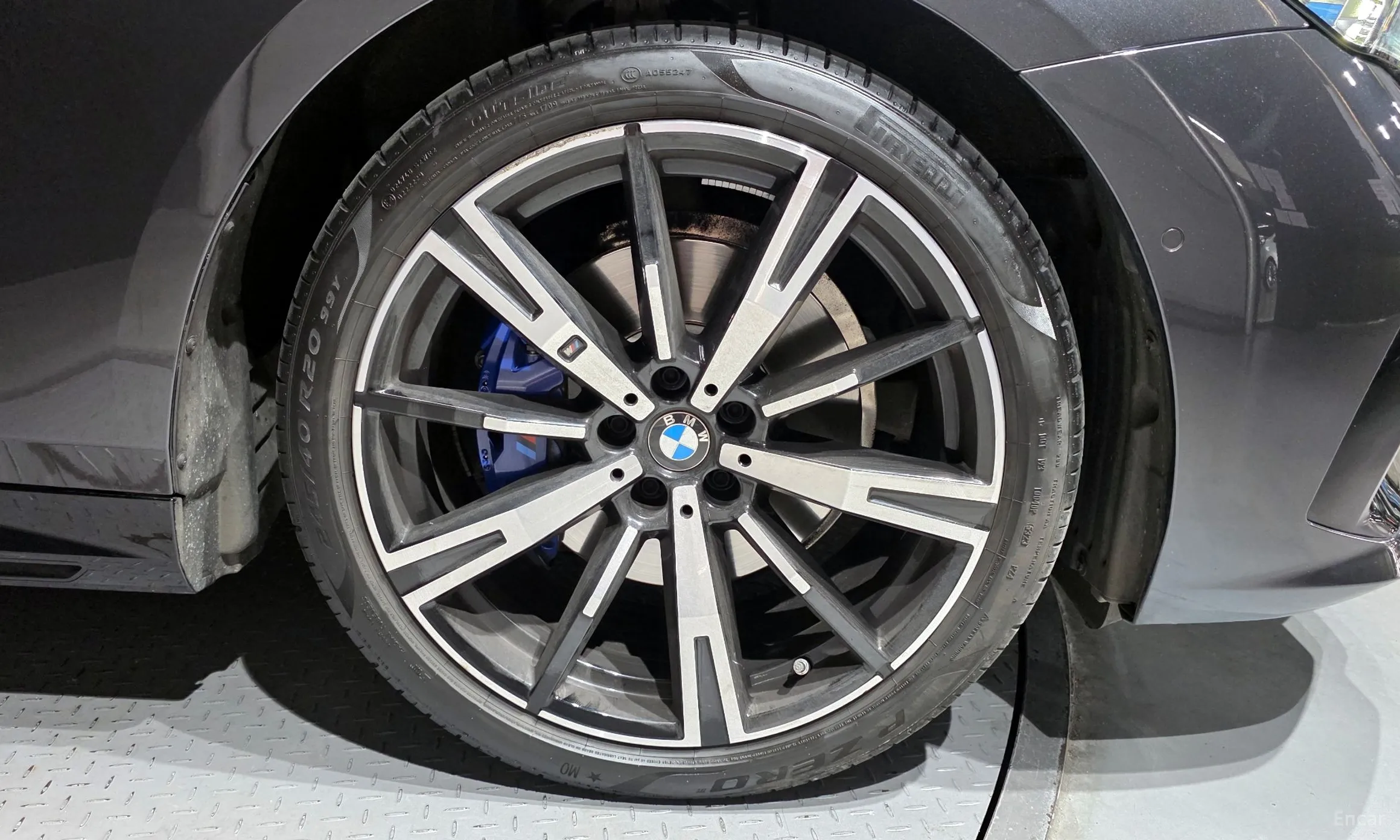 BMW 5 Series (G60) превью 5