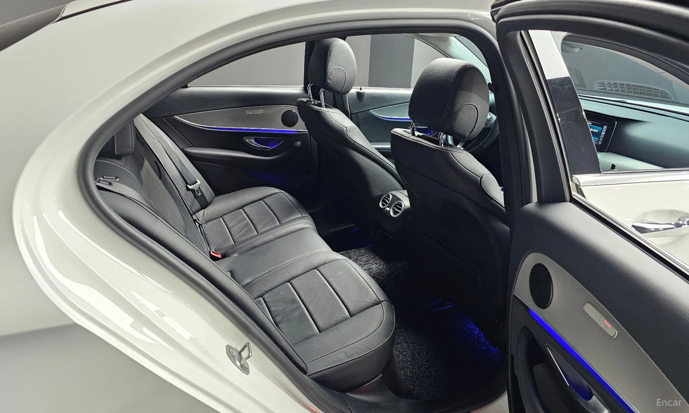 Mercedes Benz E-Class W213 превью 12