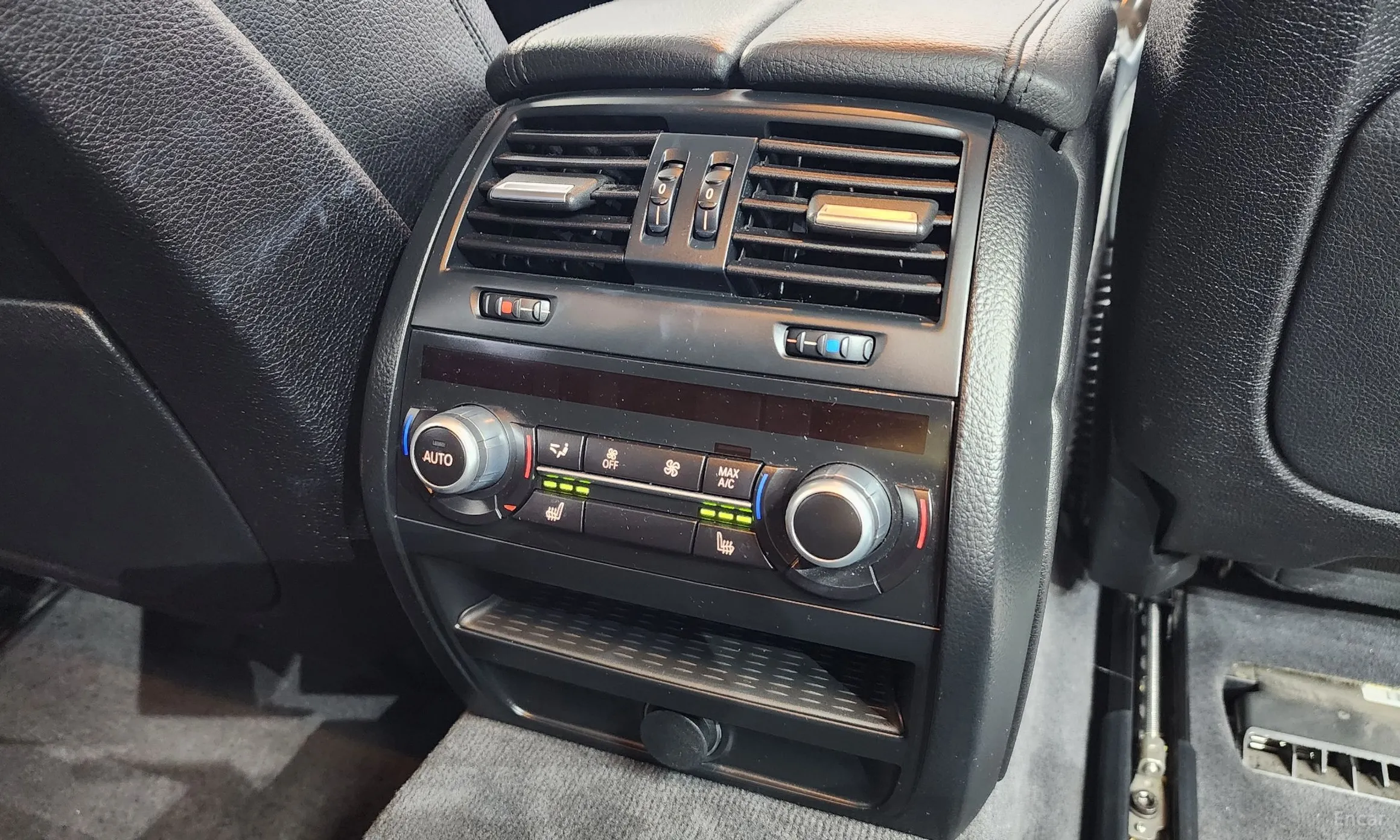 BMW 5 Series (F10) превью 18
