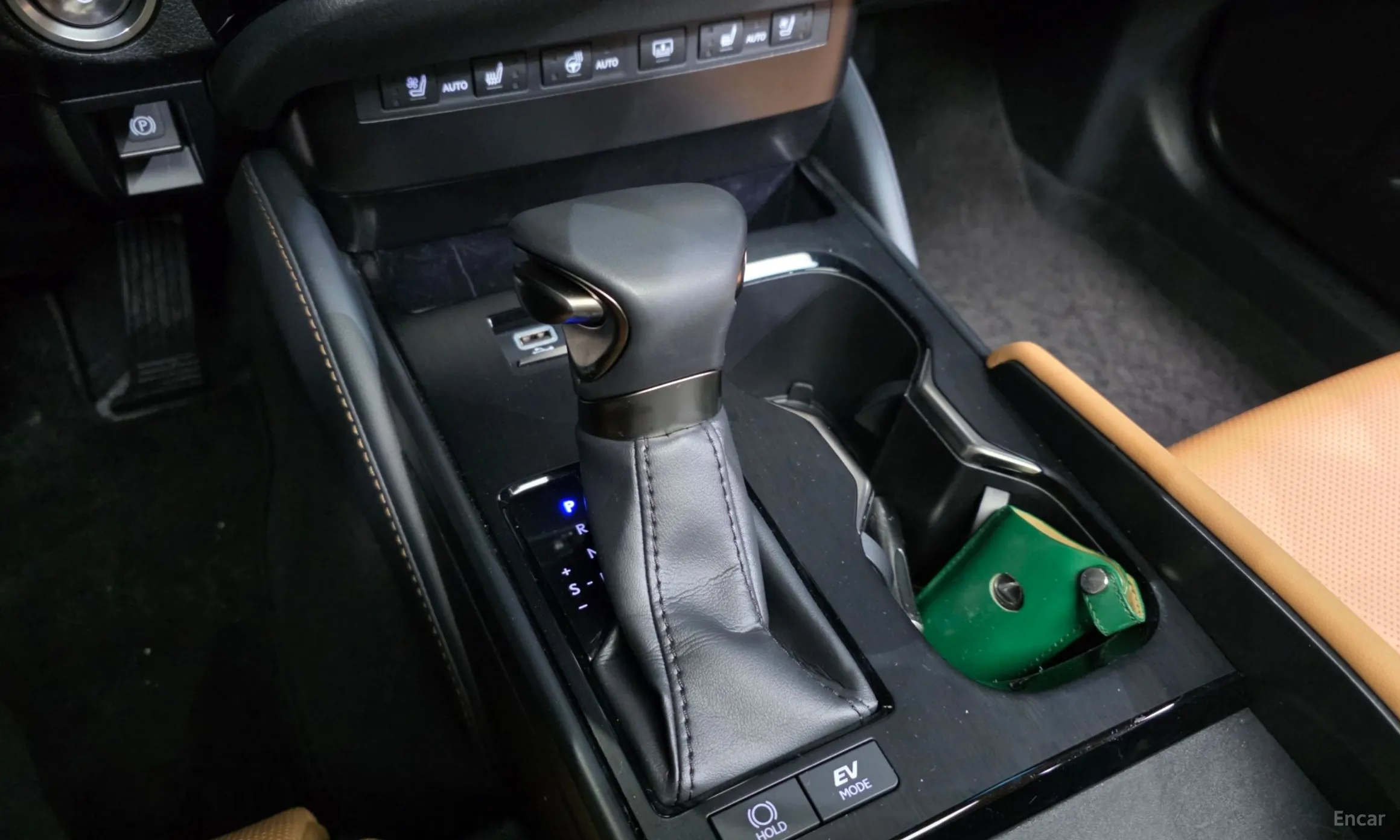 Lexus ES300h 7th Generation превью 9