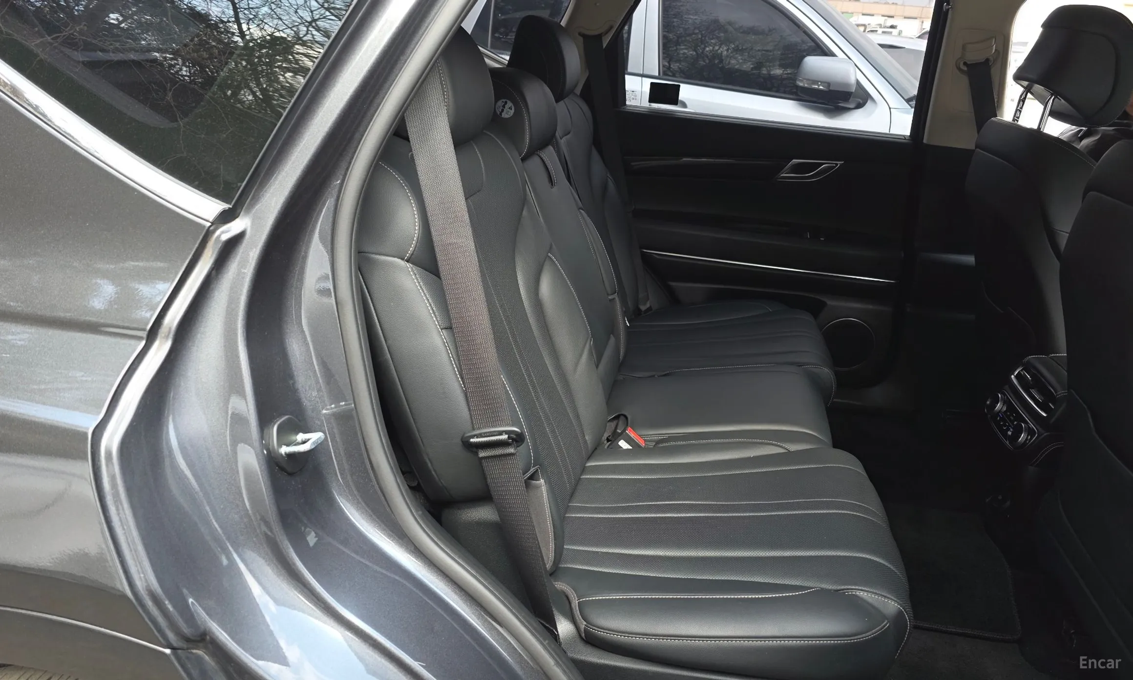 Genesis GV80 превью 11