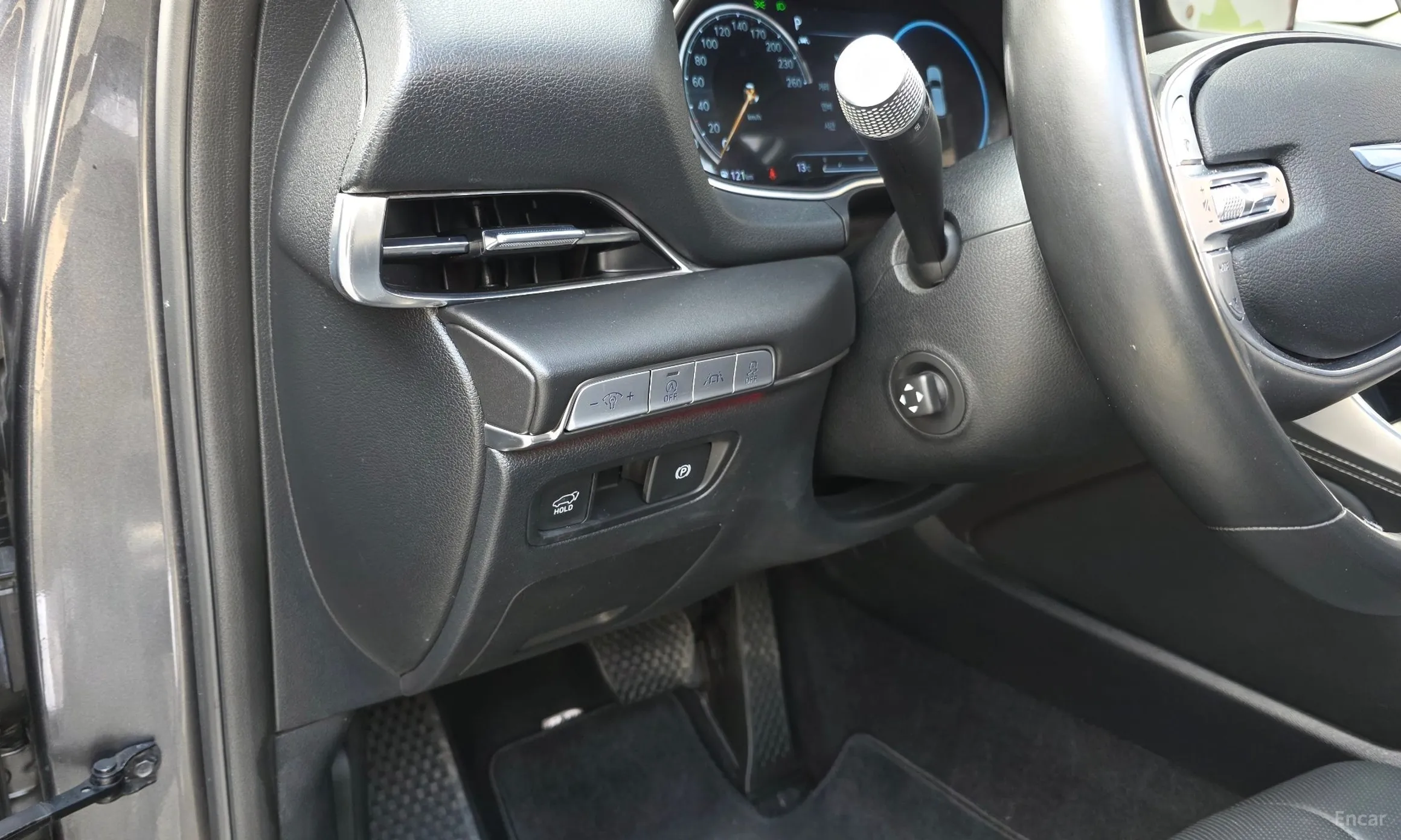 Genesis GV80 превью 13