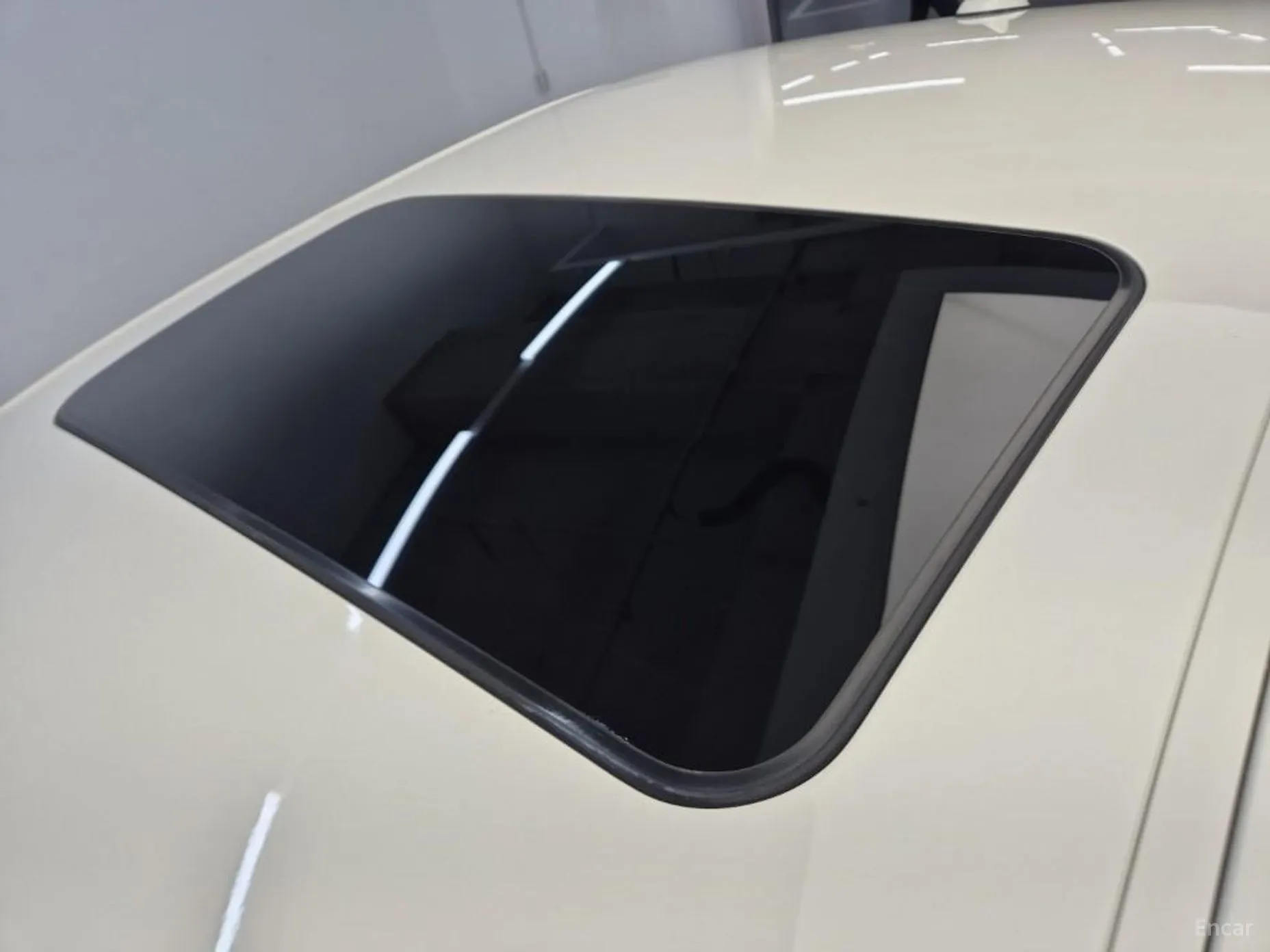 Maserati Ghibli превью 13