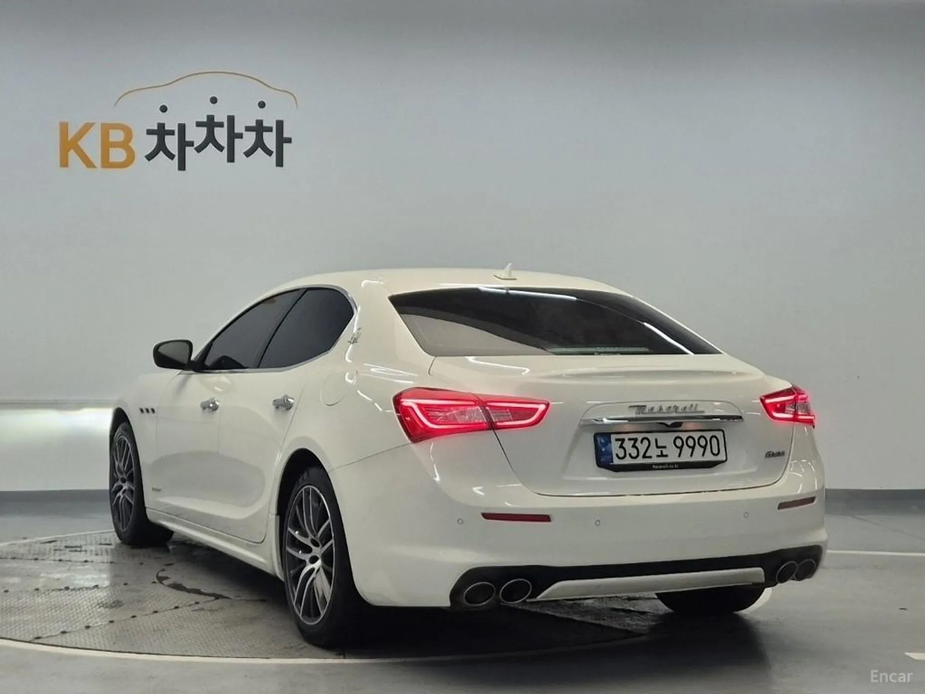 Maserati Ghibli превью 2