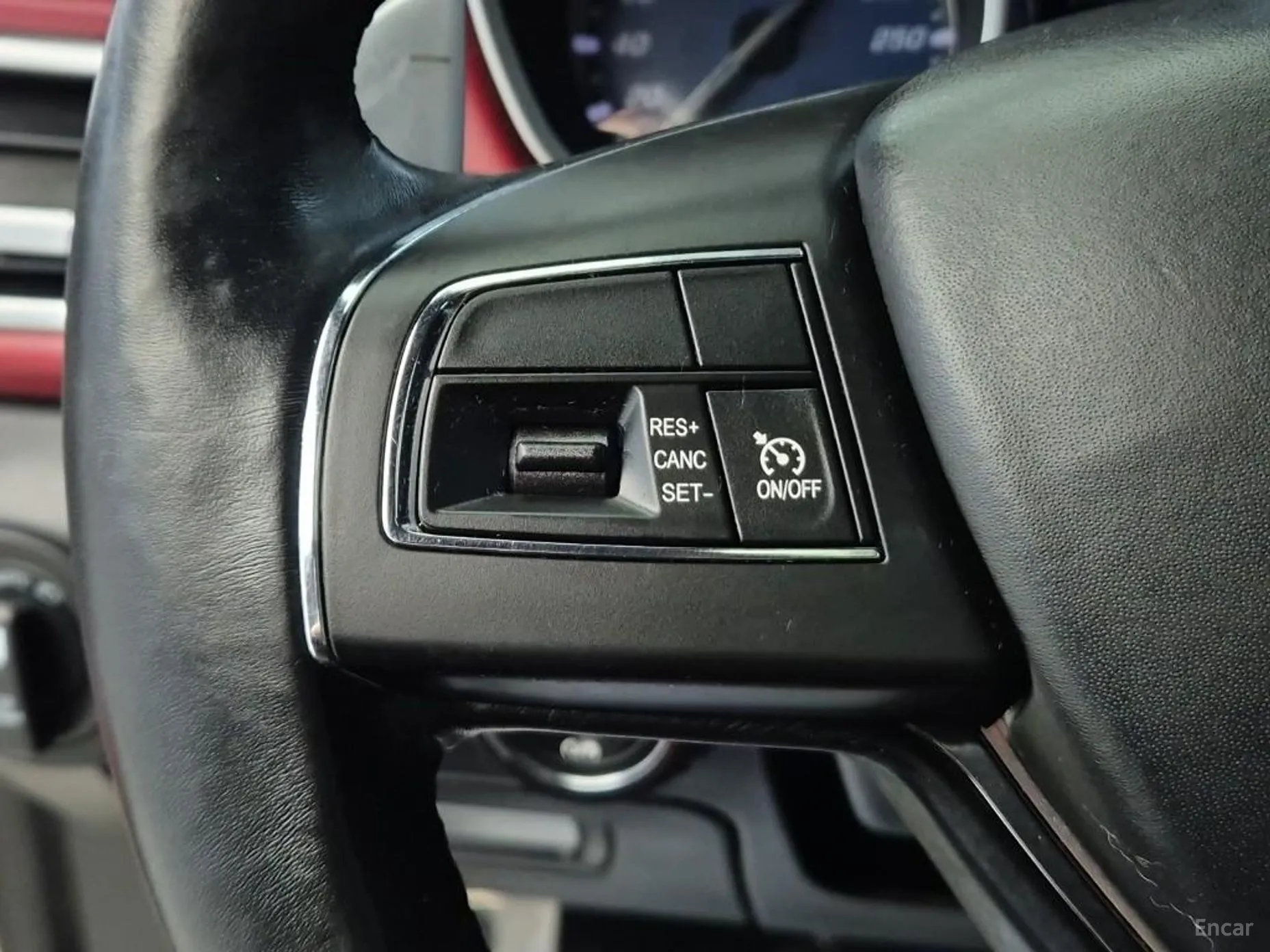 Maserati Ghibli превью 16