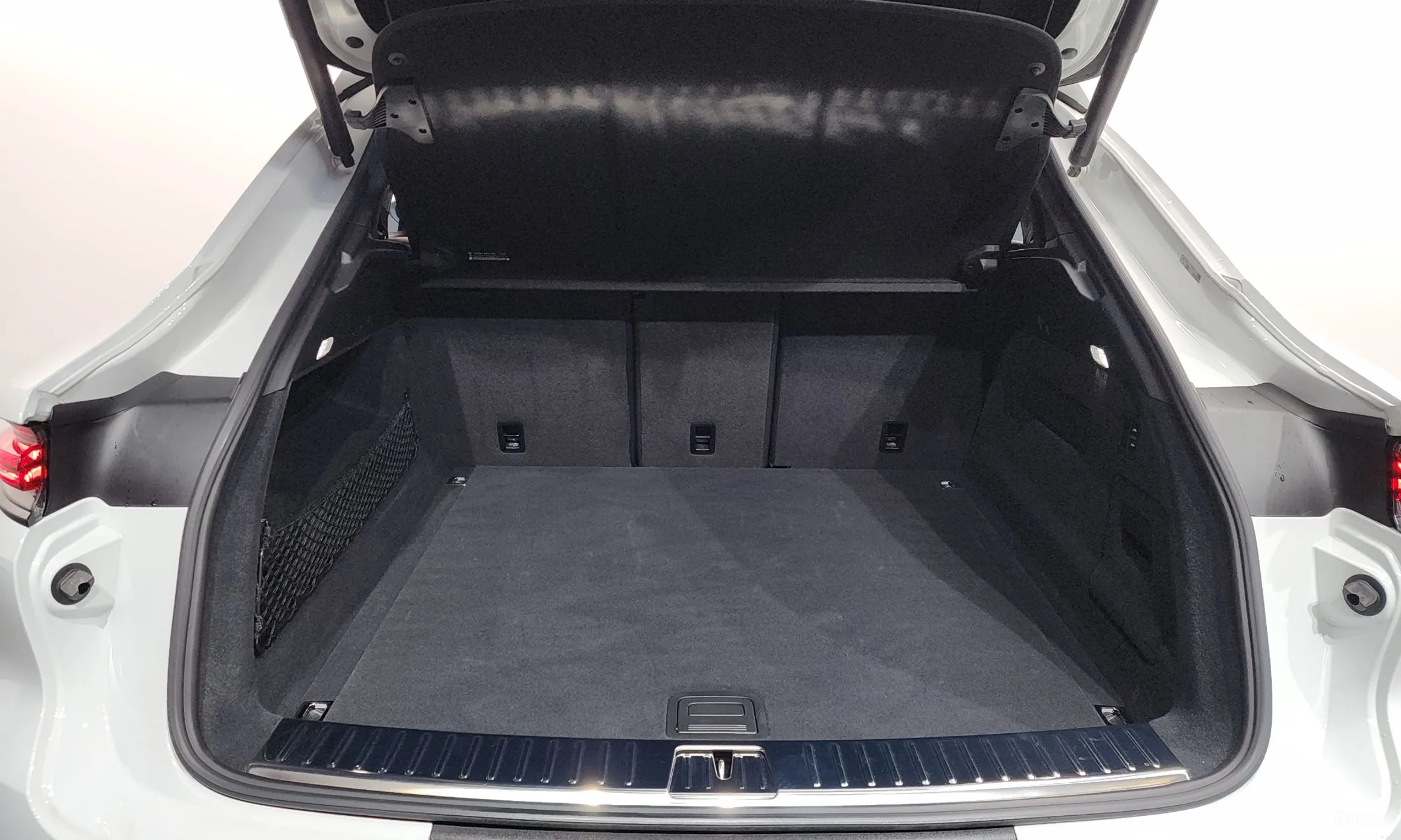 Porsche Cayenne (PO536) превью 20