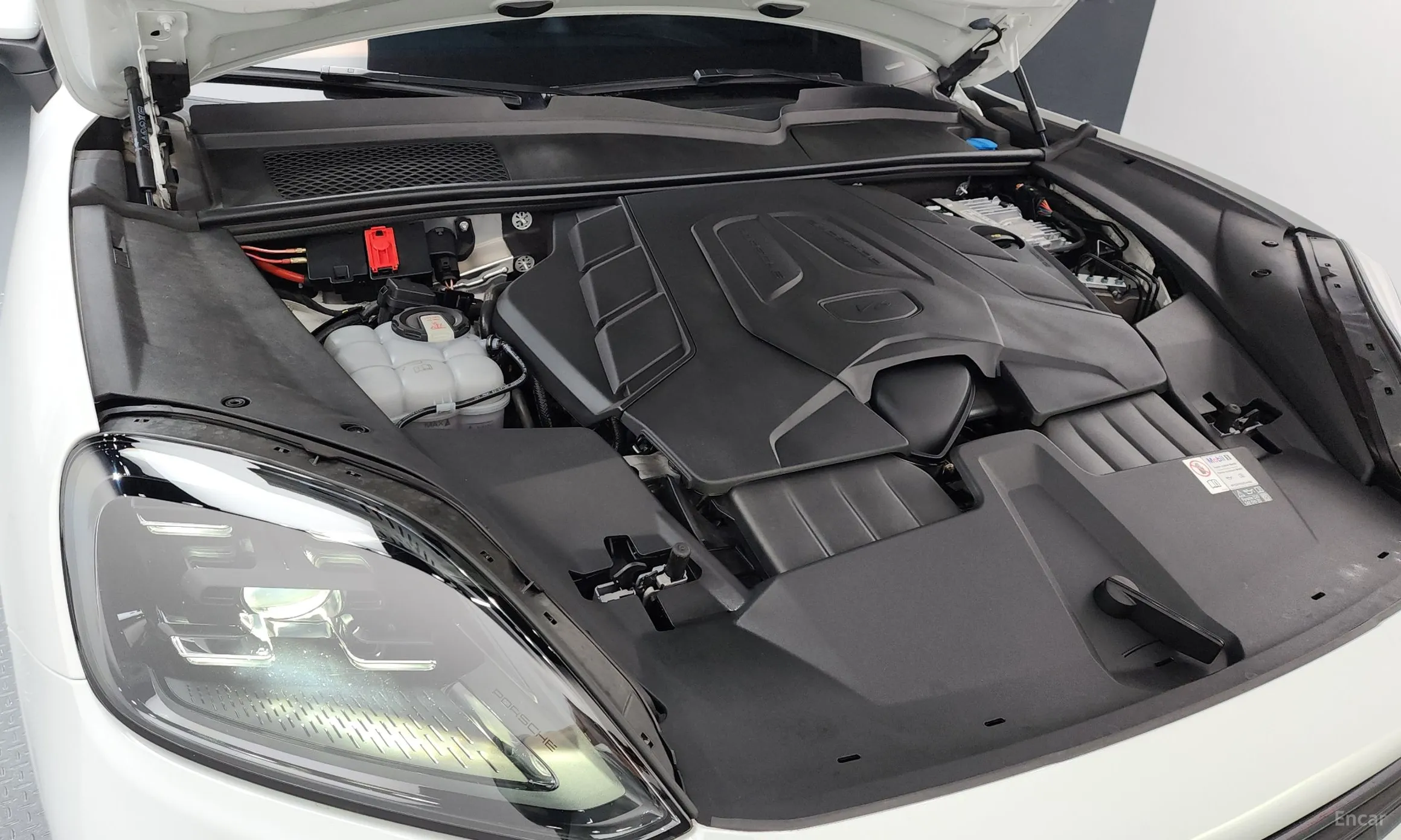 Porsche Cayenne (PO536) превью 6