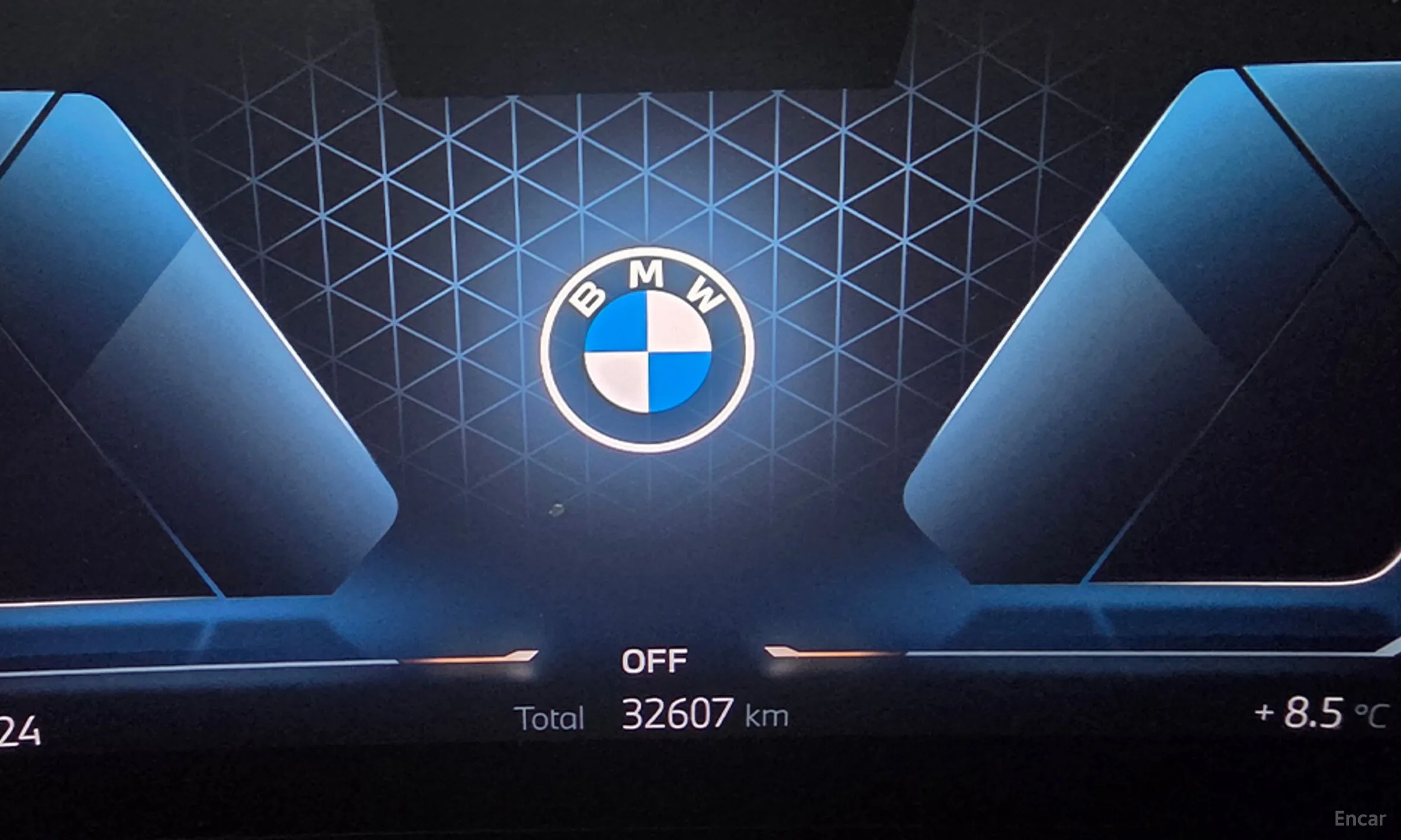 BMW 5 Series (G60) превью 5