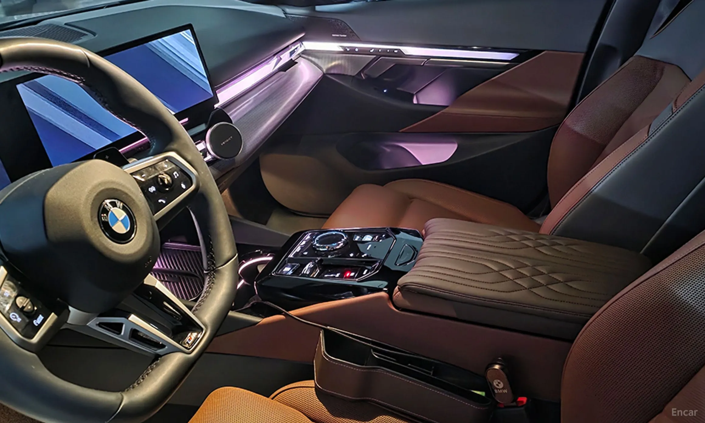 BMW 5 Series (G60) превью 9