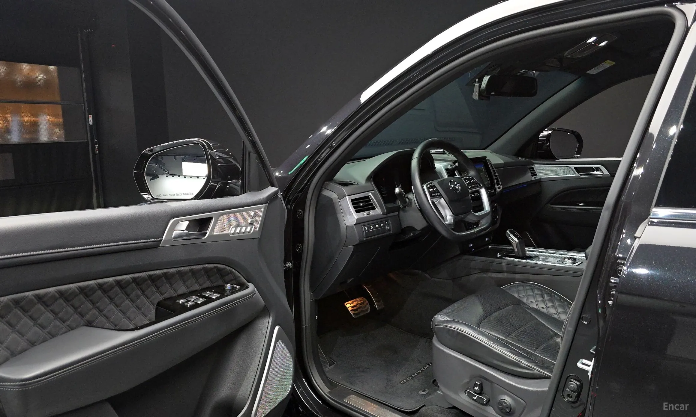 KG Mobility (SsangYong) Rexton превью 10