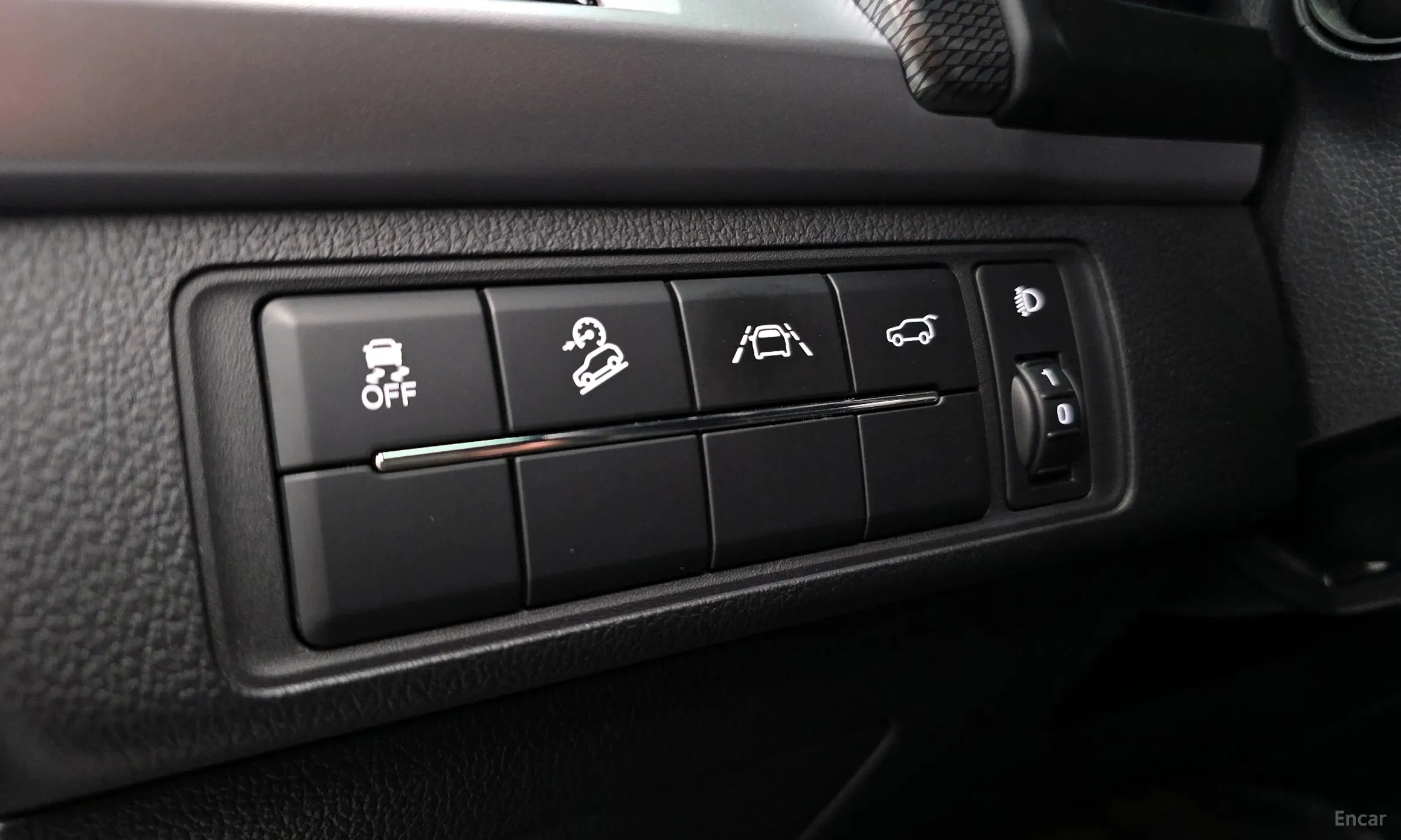 KG Mobility (SsangYong) Rexton превью 17