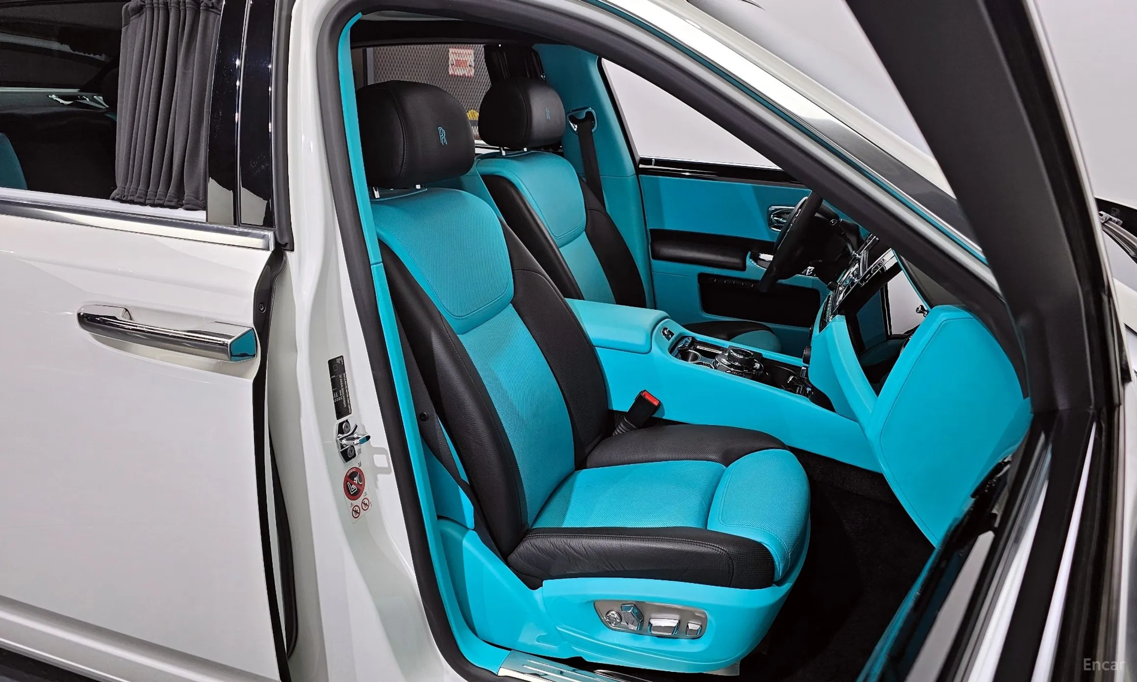 Rolls-Royce Ghost превью 12