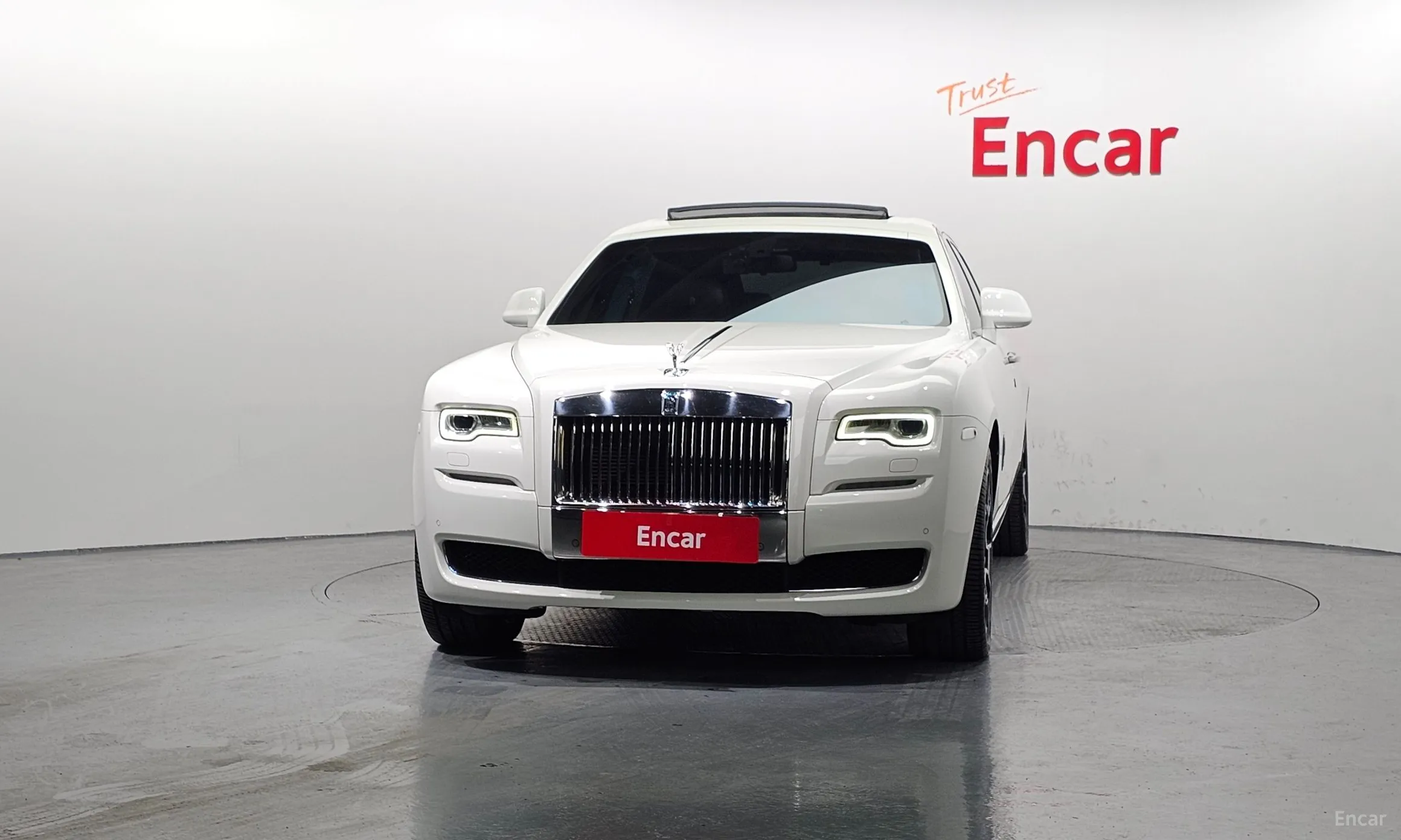 Rolls-Royce Ghost превью 3