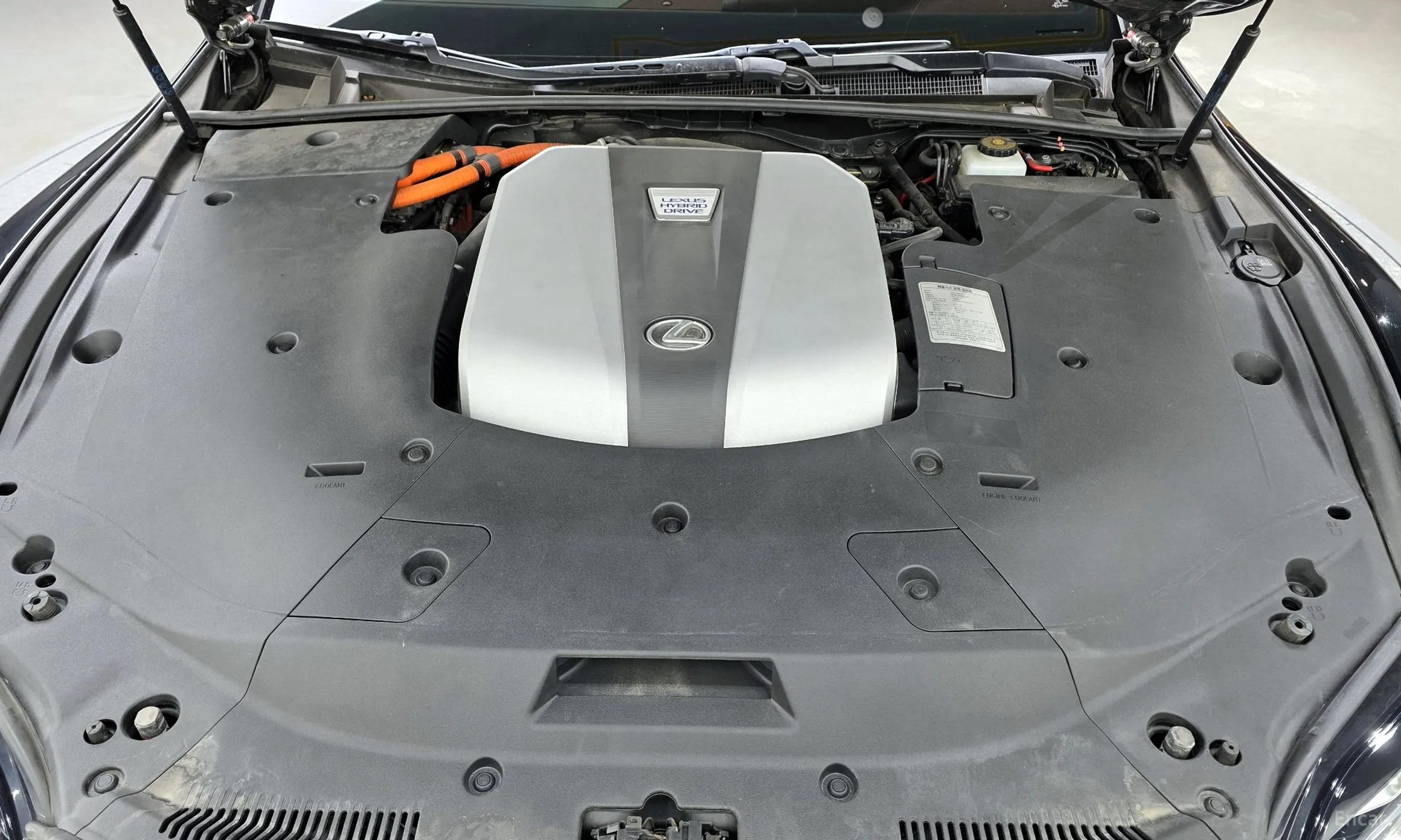 Lexus LS500h Gen 5 превью 6