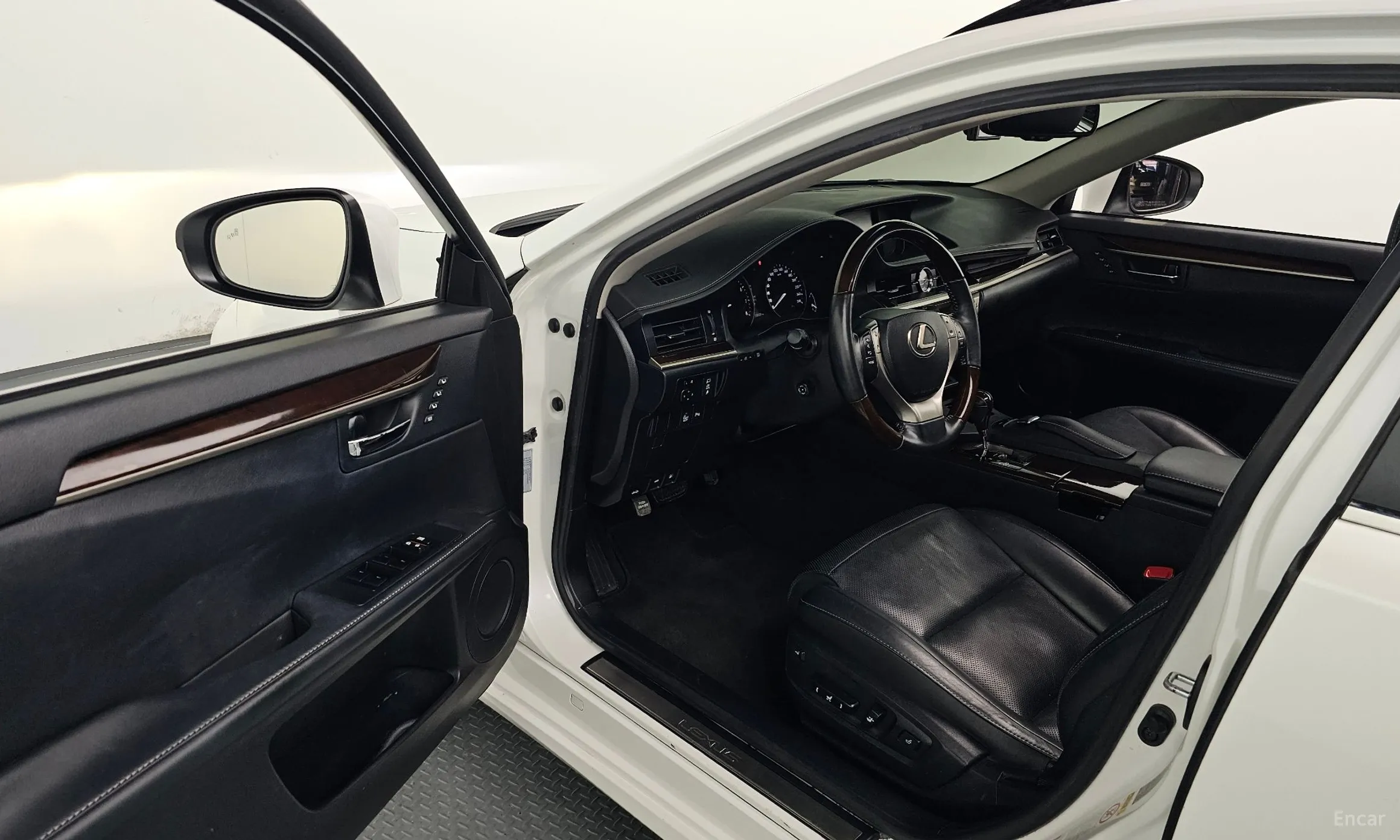 Lexus New ES350 превью 11