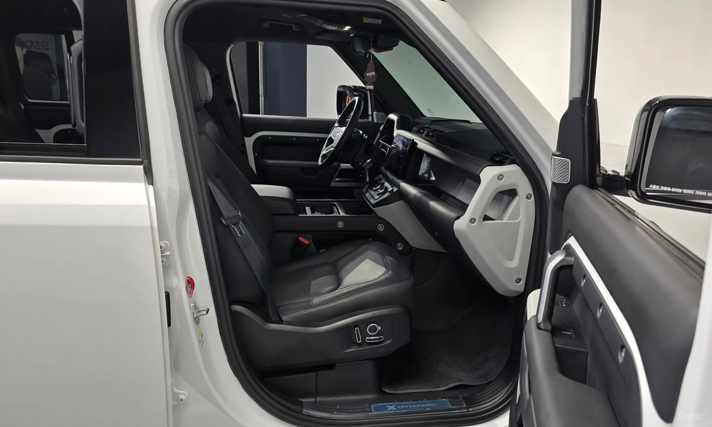 Land Rover Defender (L663) превью 11