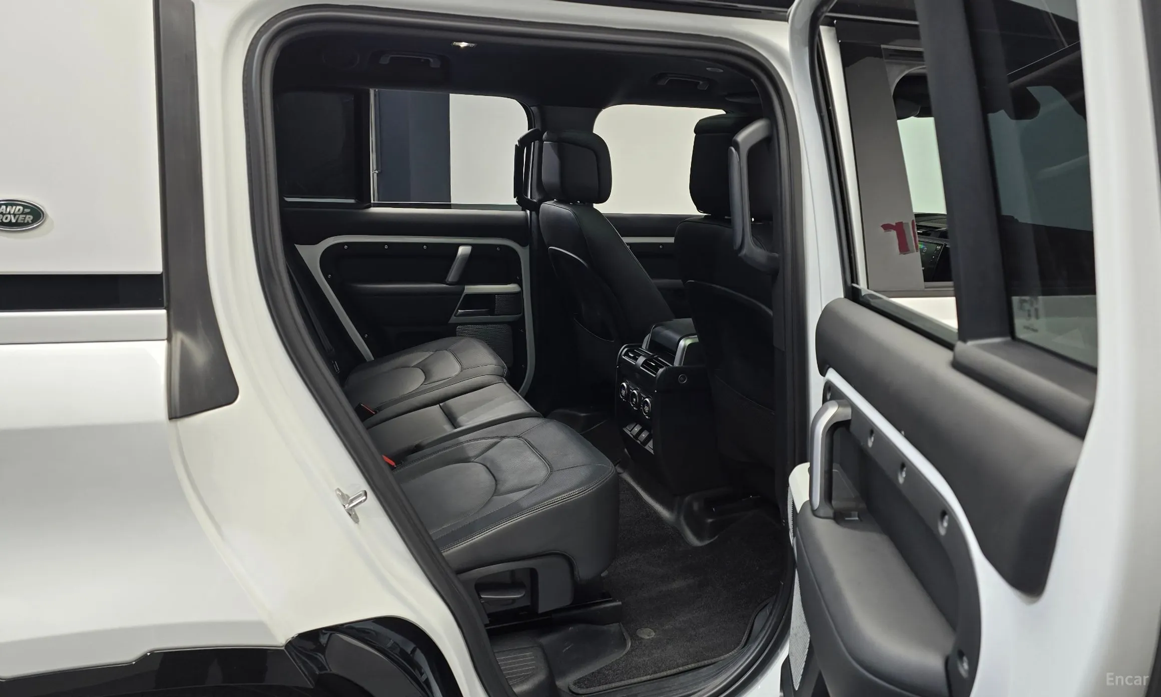 Land Rover Defender (L663) превью 12