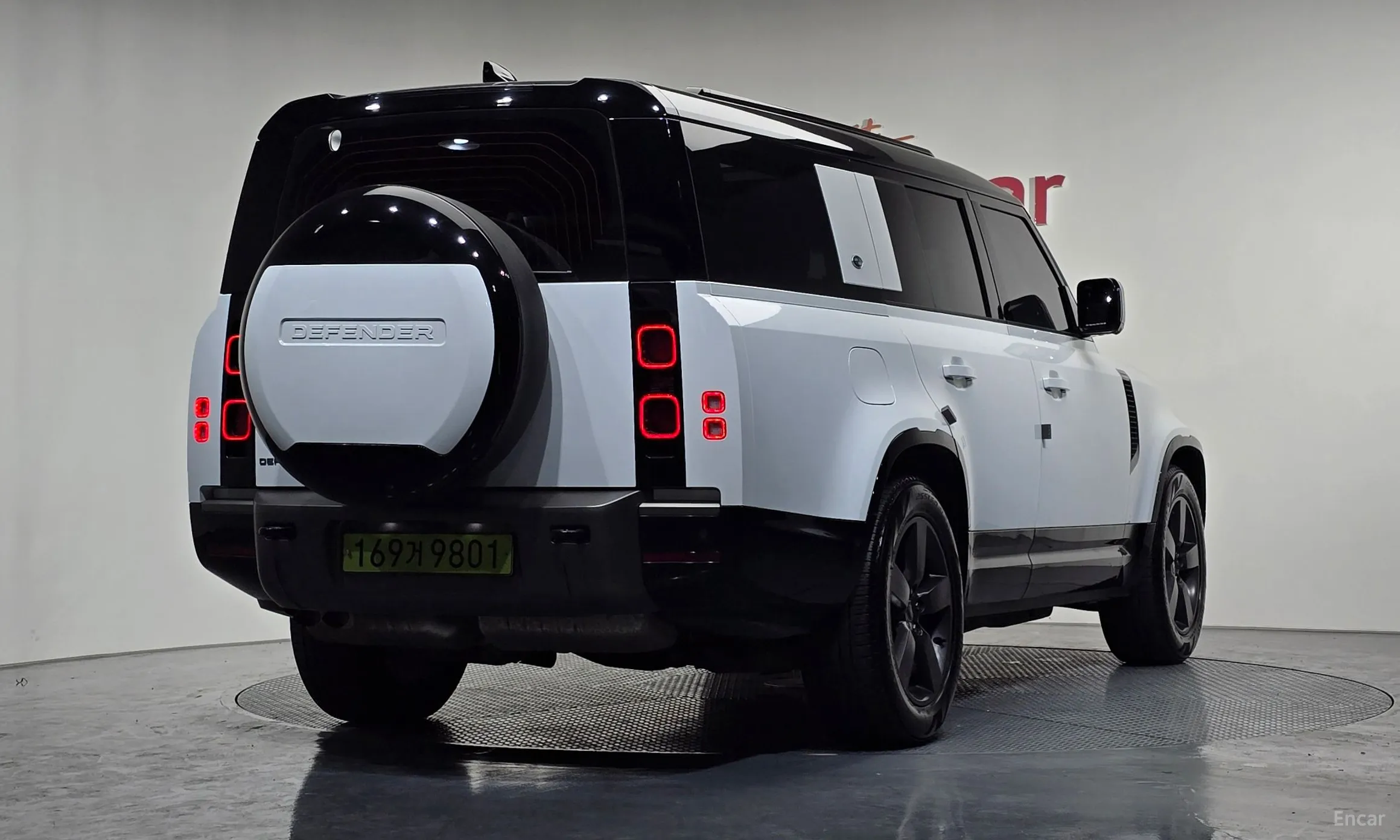 Land Rover Defender (L663)
