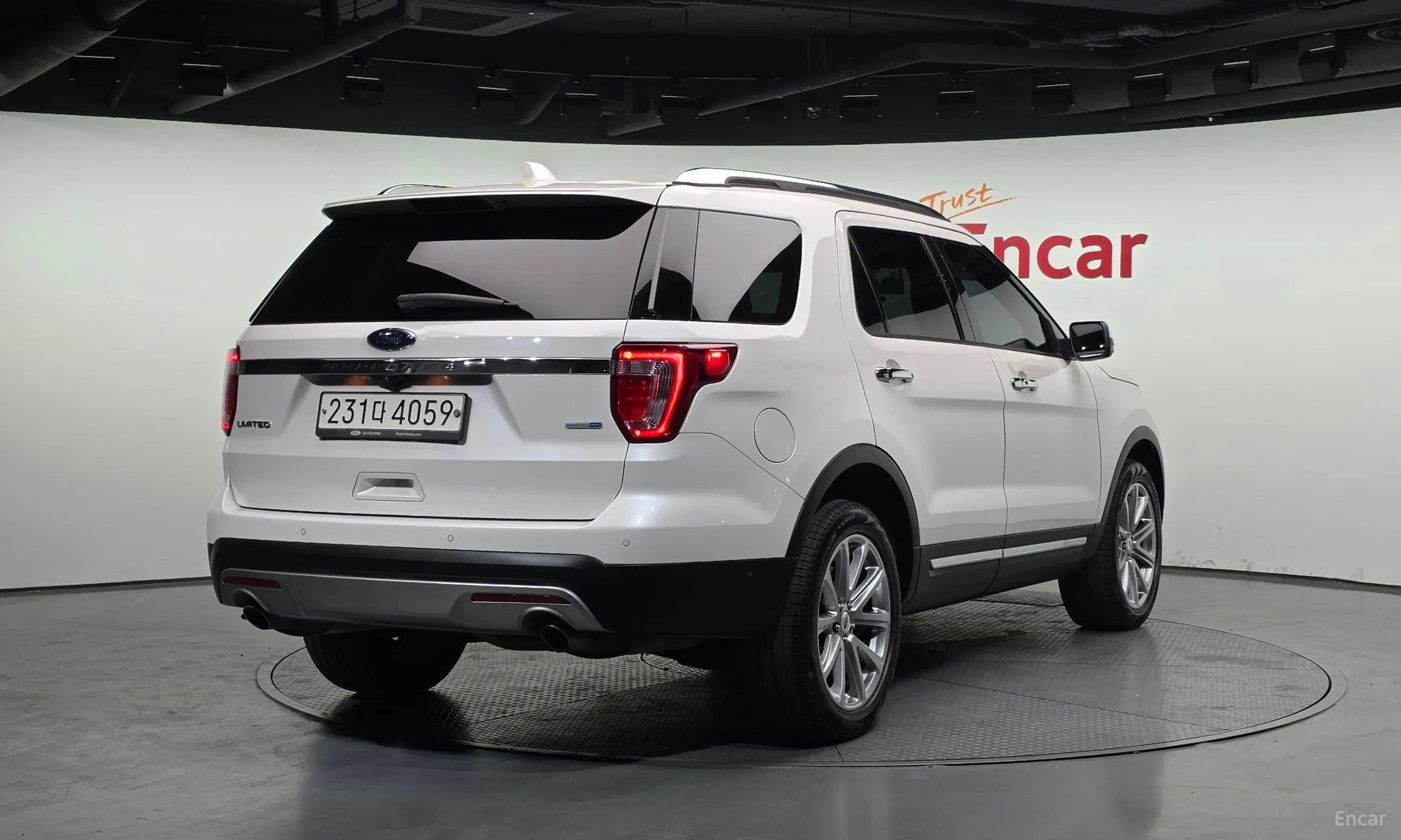 Ford Explorer превью 2