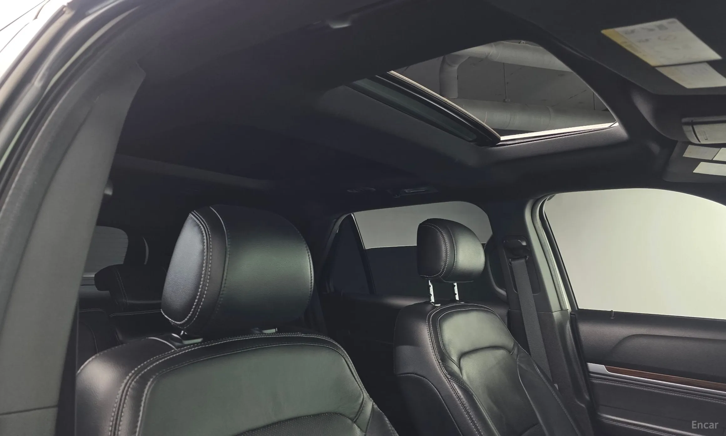 Ford Explorer превью 19