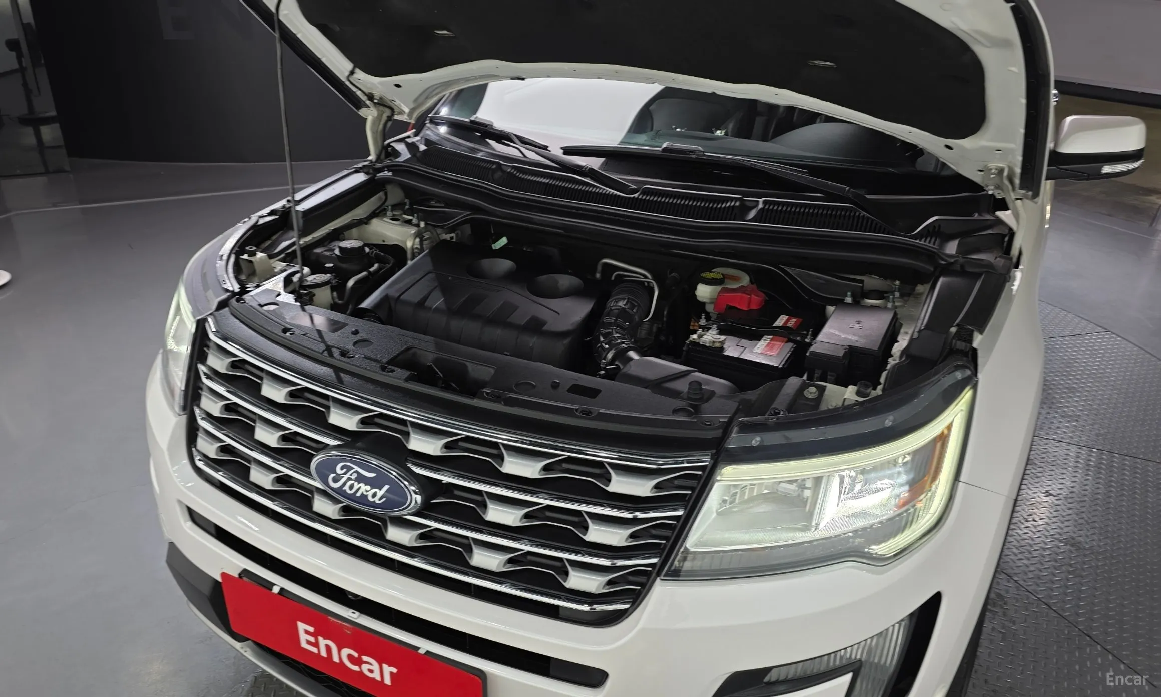Ford Explorer превью 6