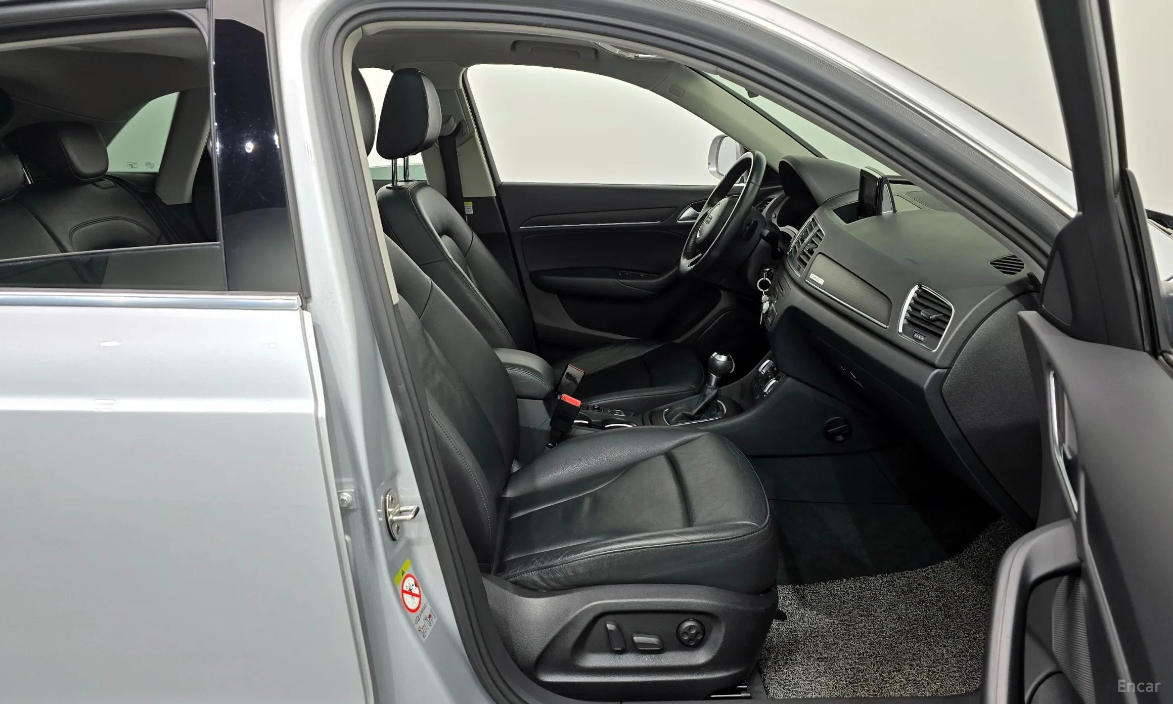 Audi Q3 превью 11