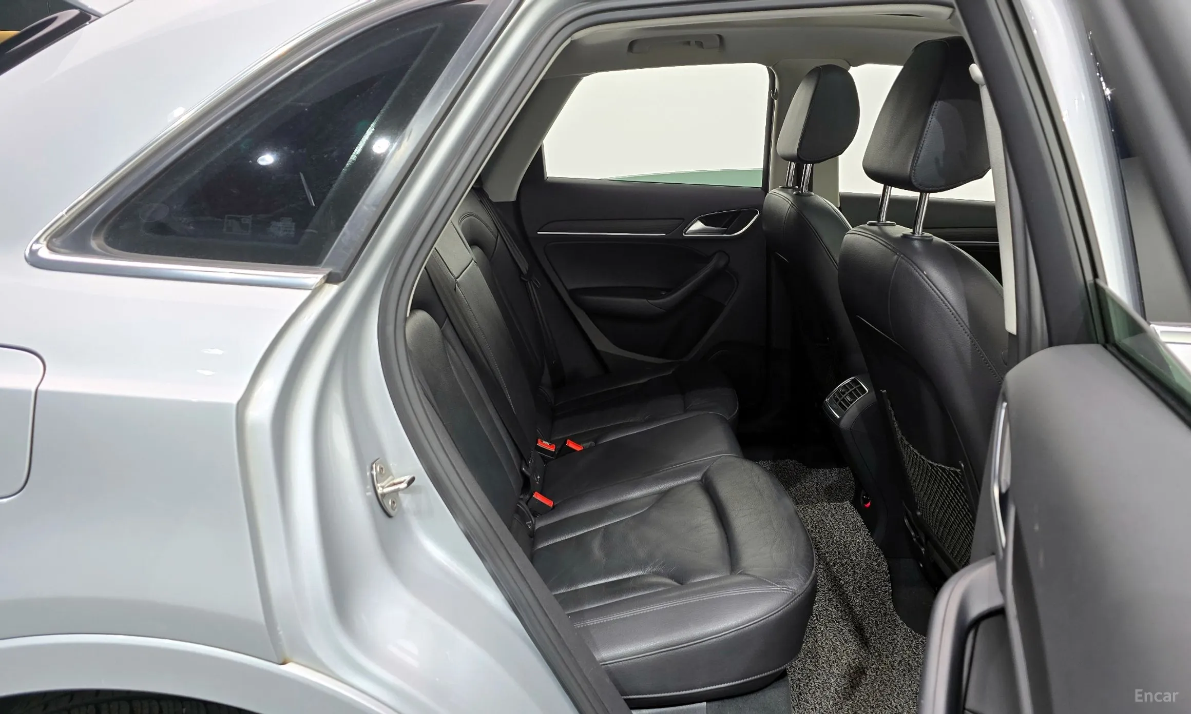 Audi Q3 превью 12