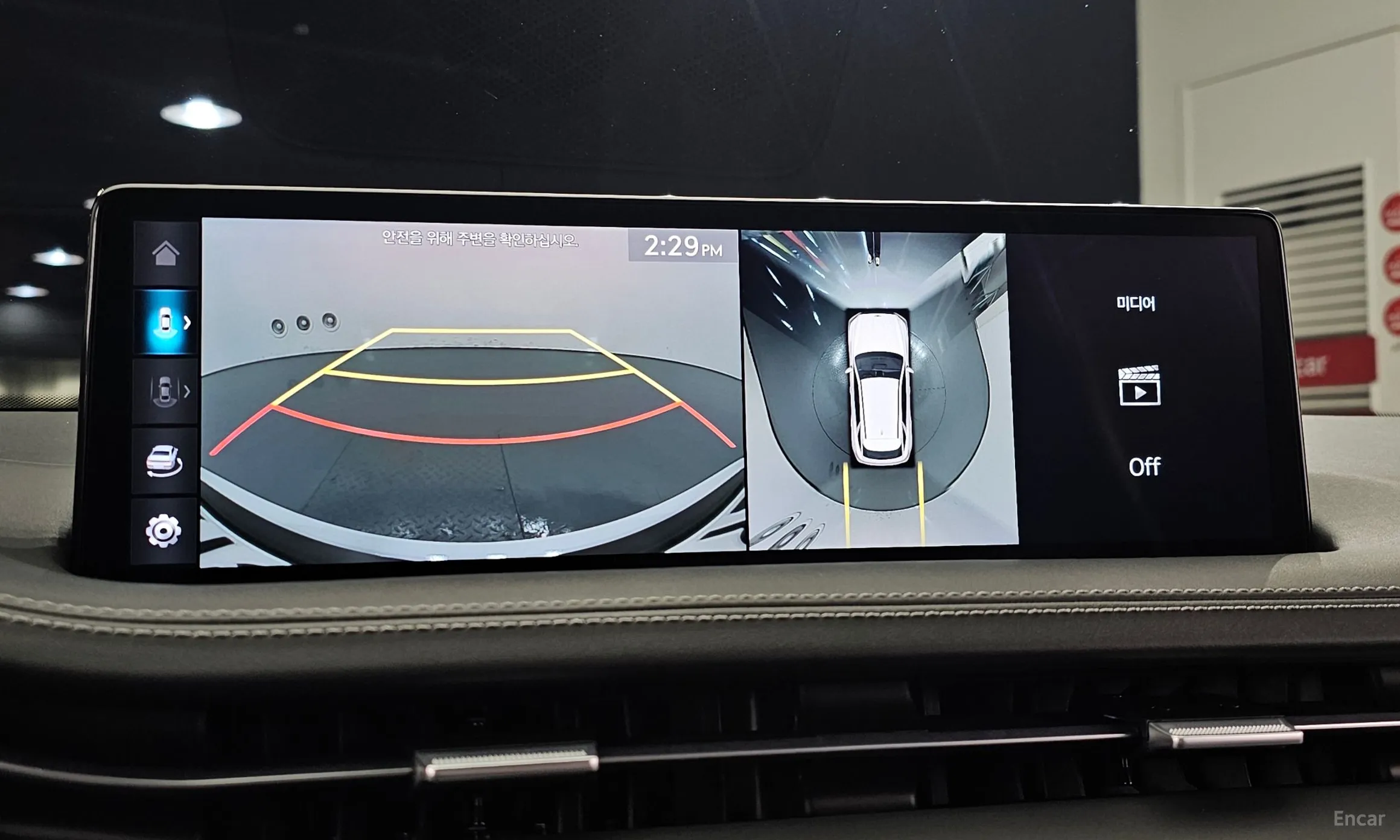 Genesis GV70 превью 14