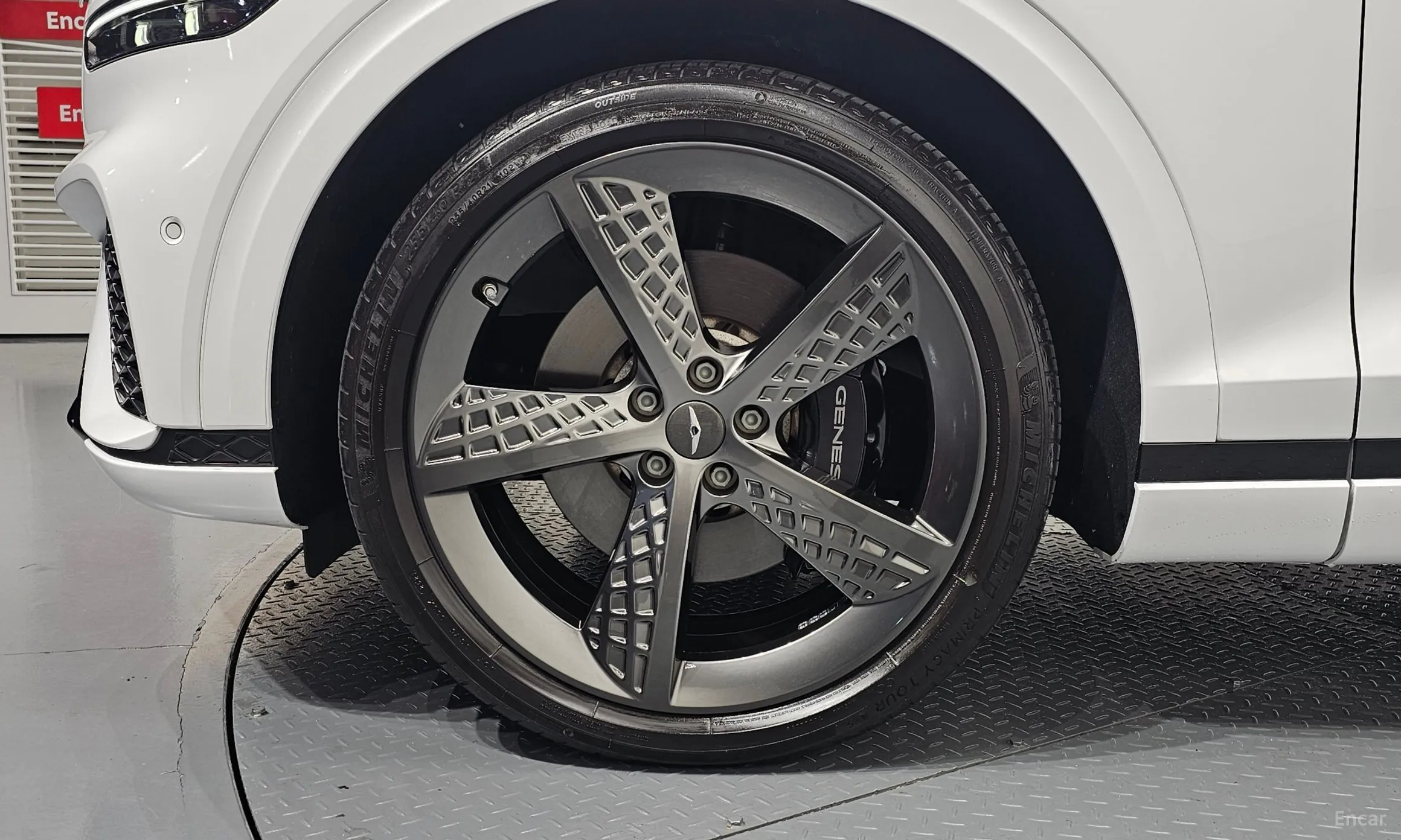 Genesis GV70 превью 5