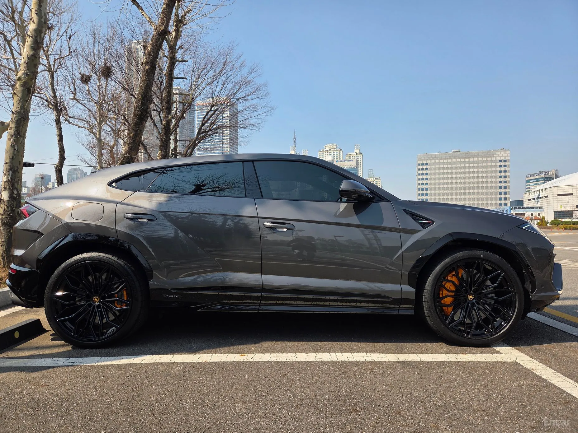 Lamborghini Urus превью 5