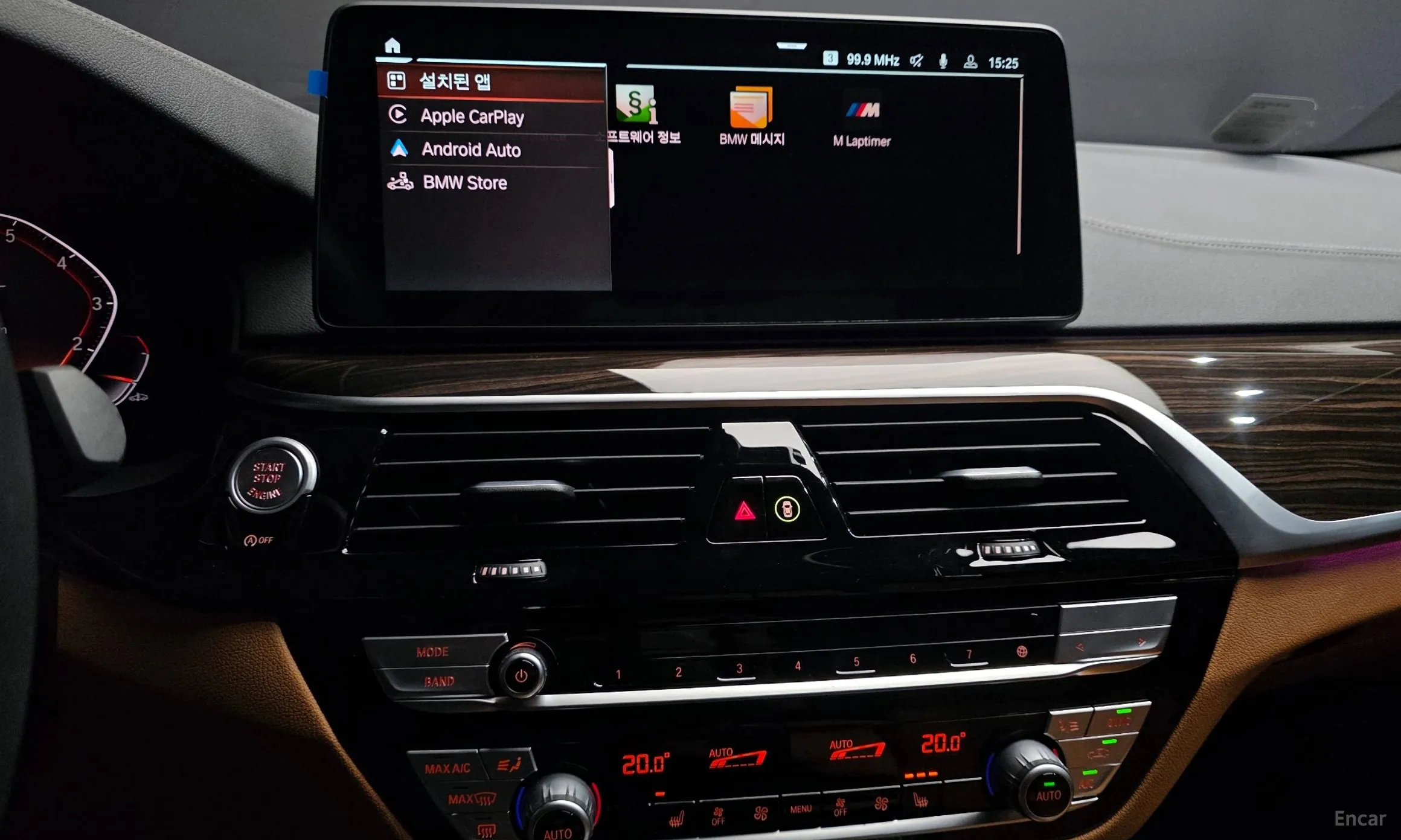 BMW 5 Series (G30) превью 14