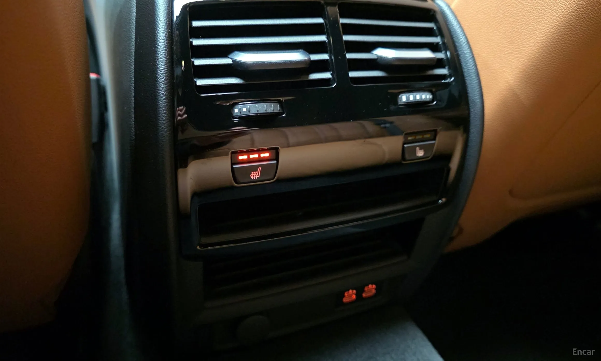 BMW 5 Series (G30) превью 18