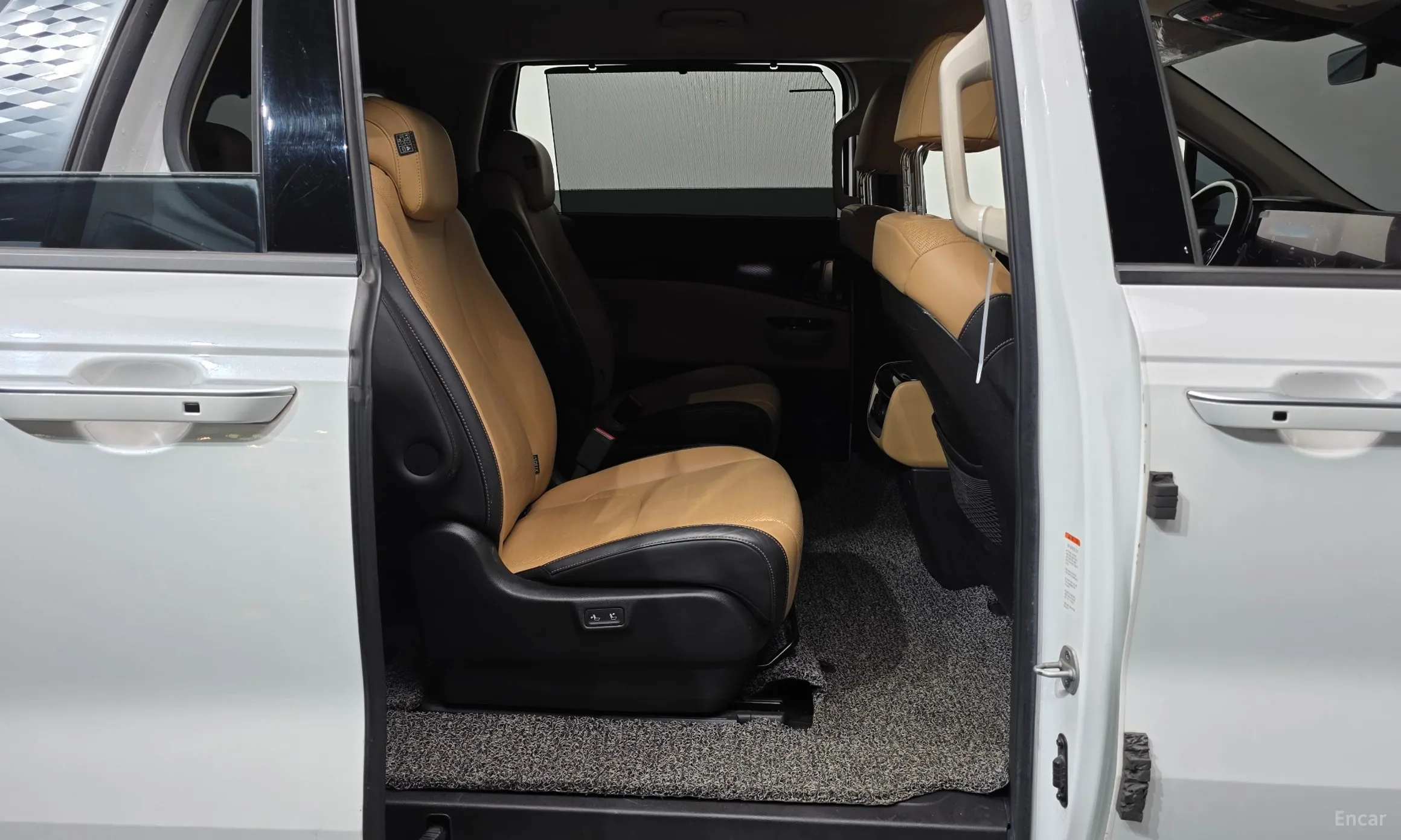 Kia Carnival Gen 4 превью 12