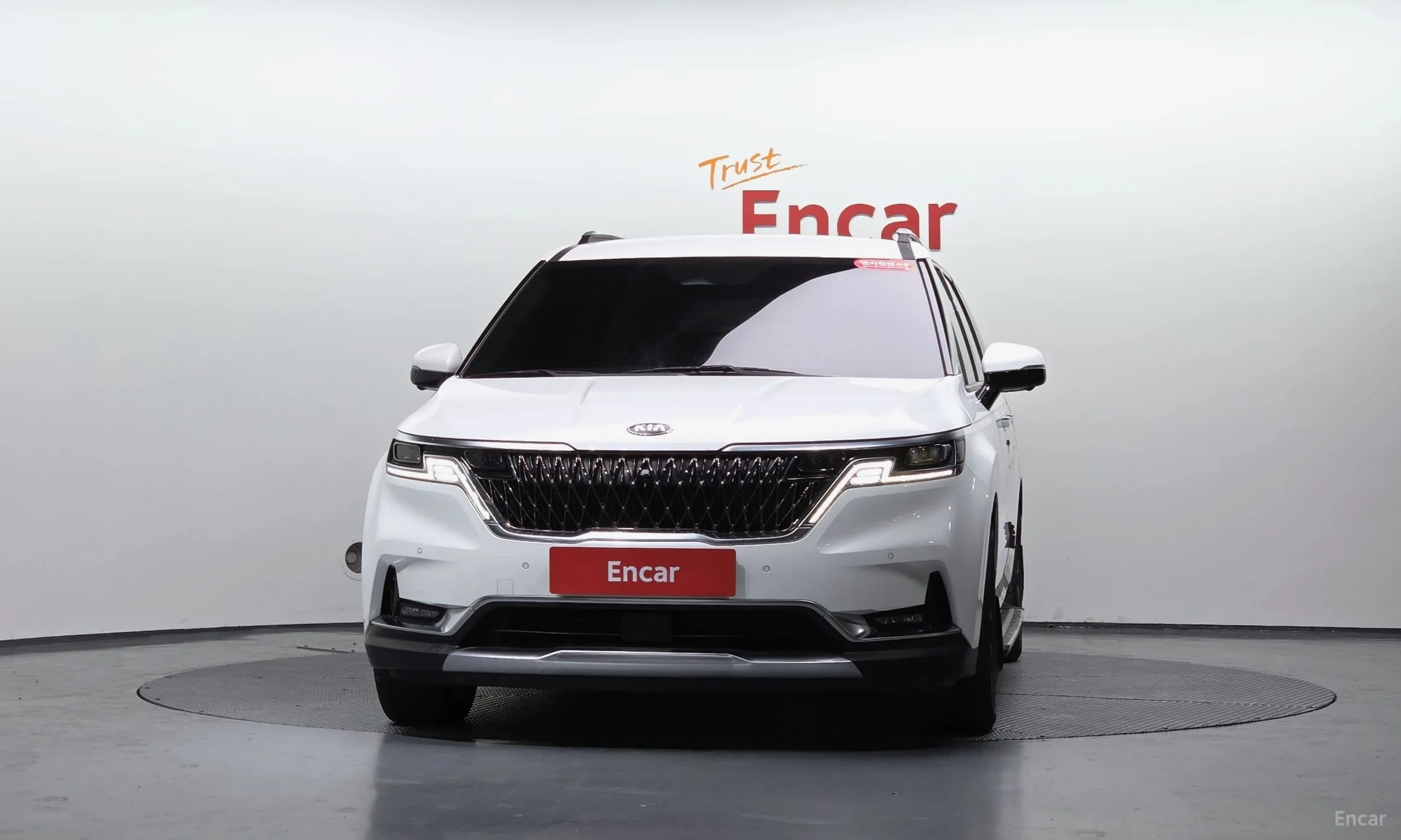 Kia Carnival Gen 4 превью 3