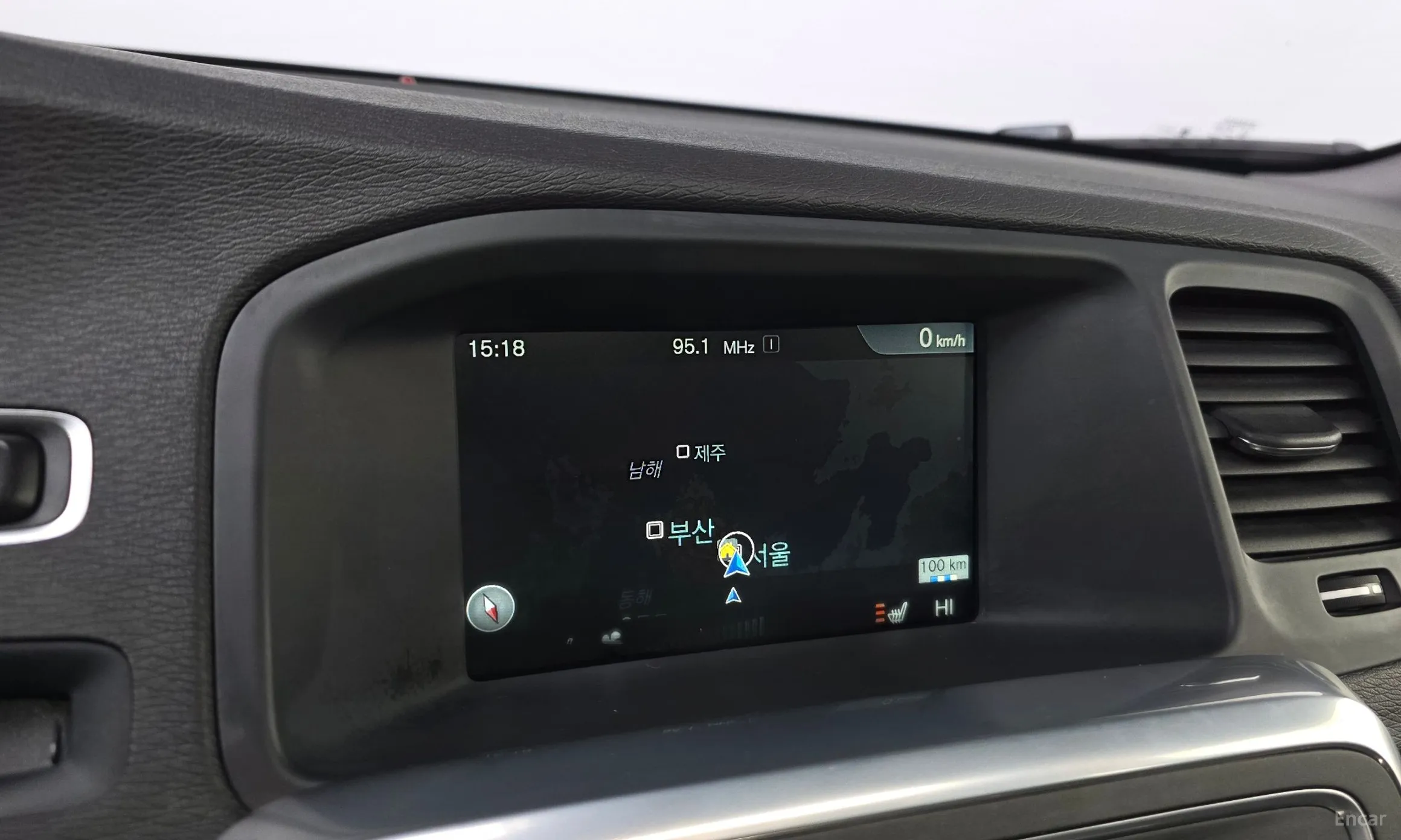 Volvo S60 превью 16