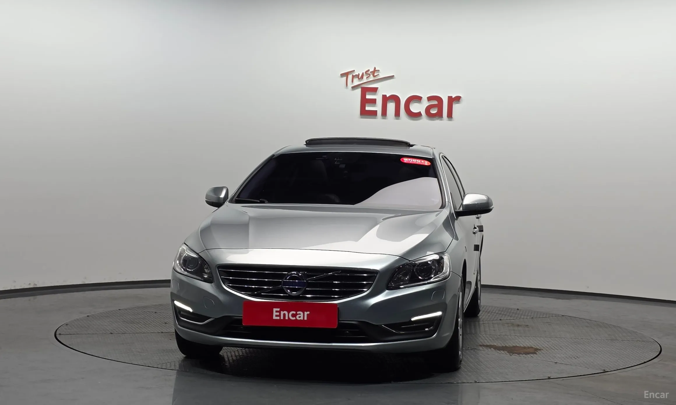 Volvo S60 превью 3