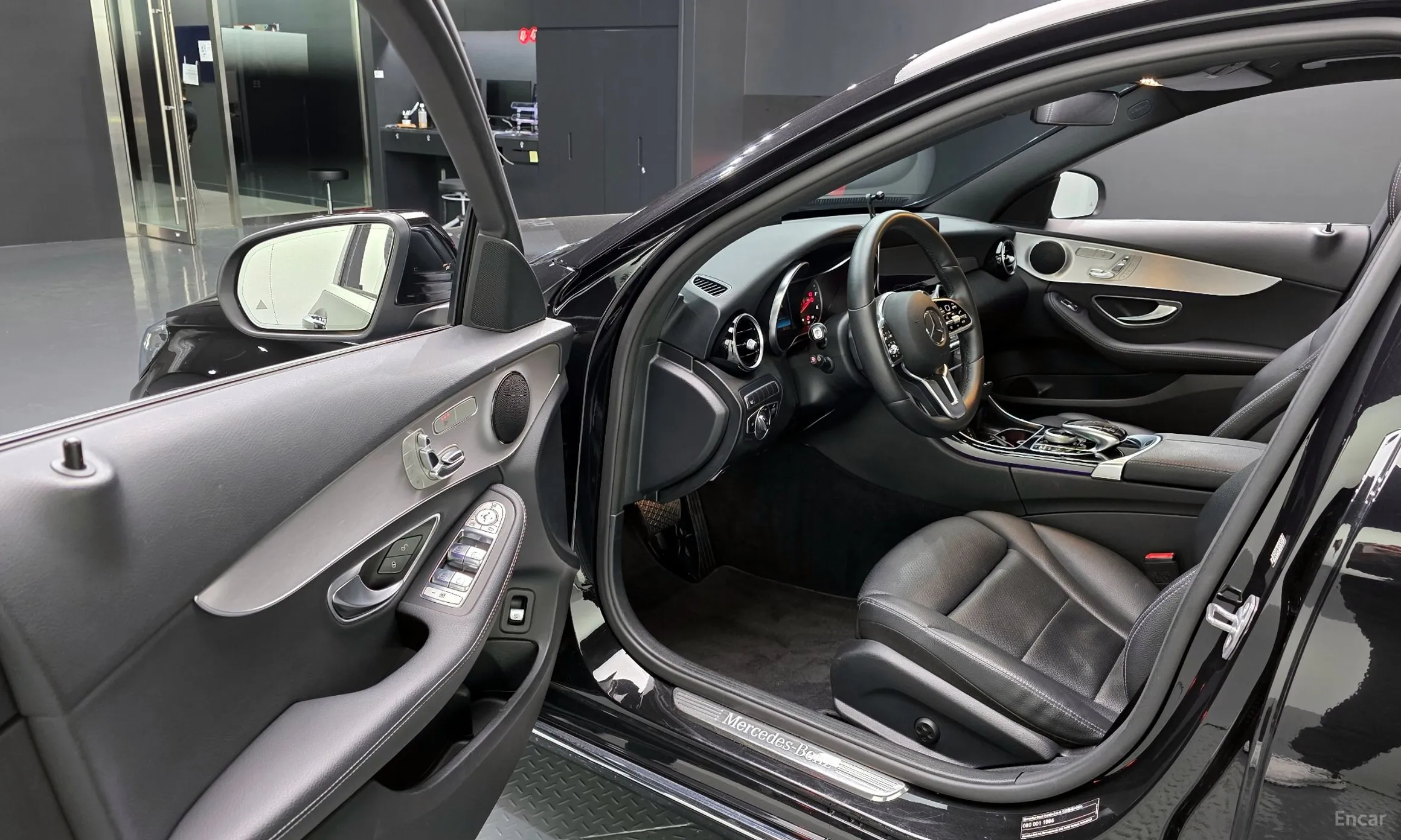 Mercedes Benz C-Class W205 превью 11