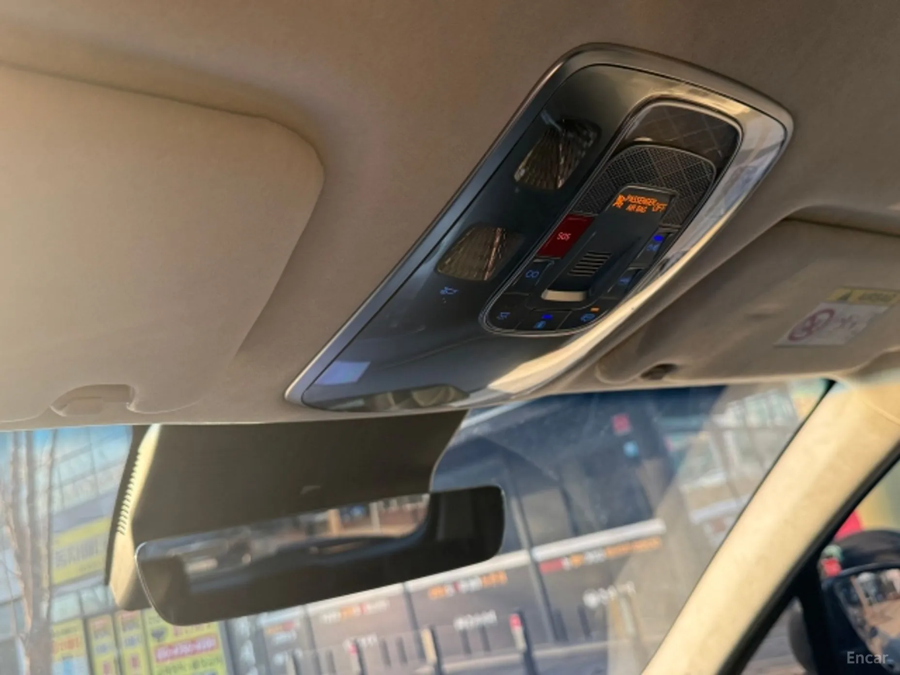 Genesis GV70 превью 10