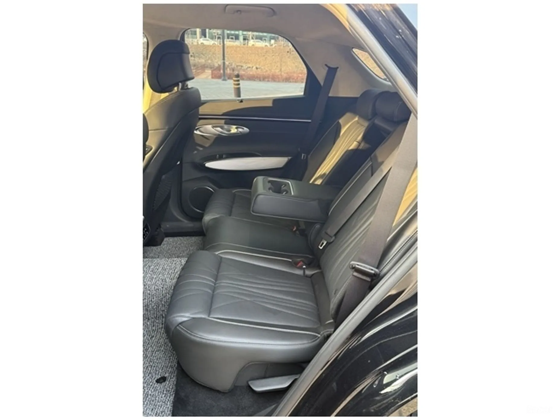 Genesis GV70 превью 6