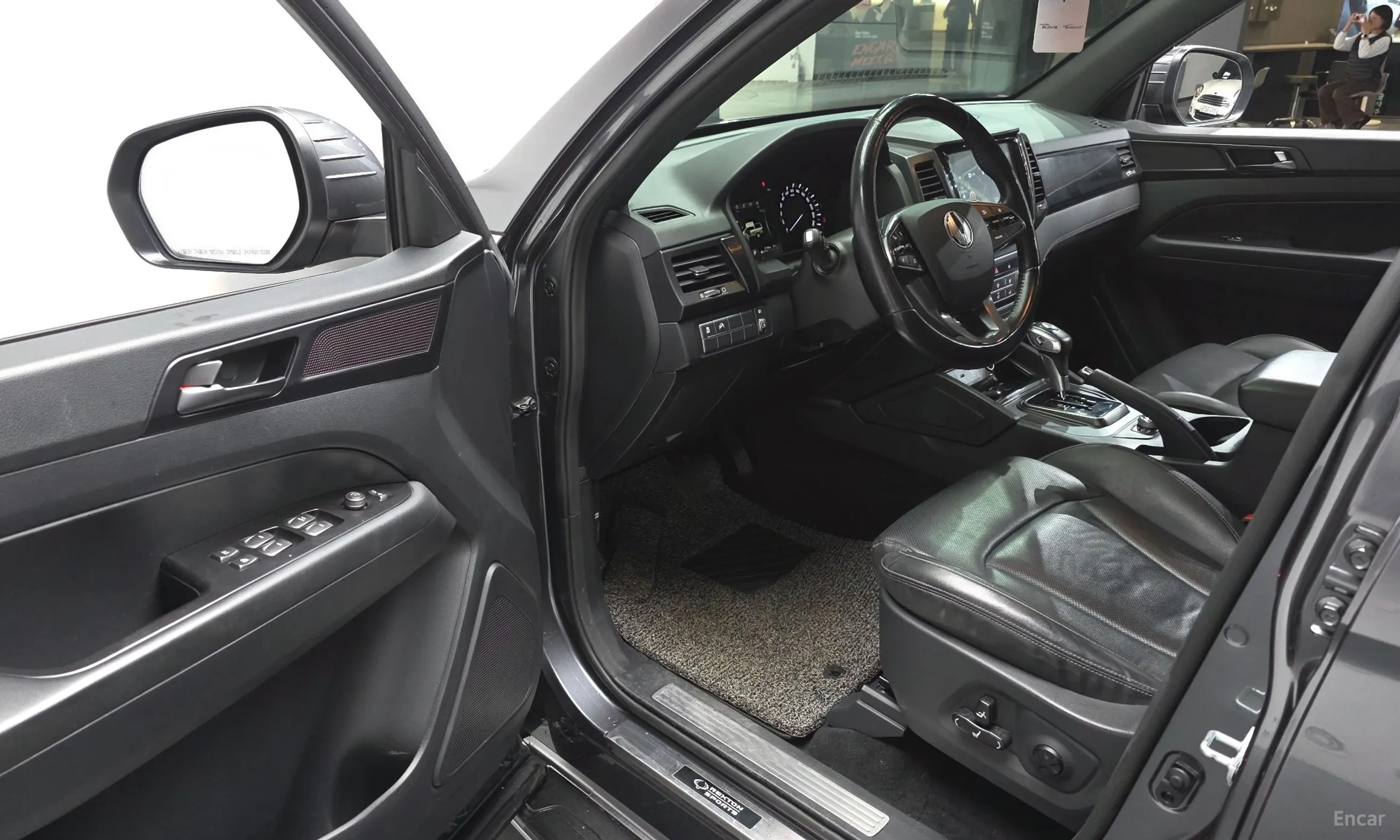 KG Mobility (SsangYong) Rexton Sports превью 10