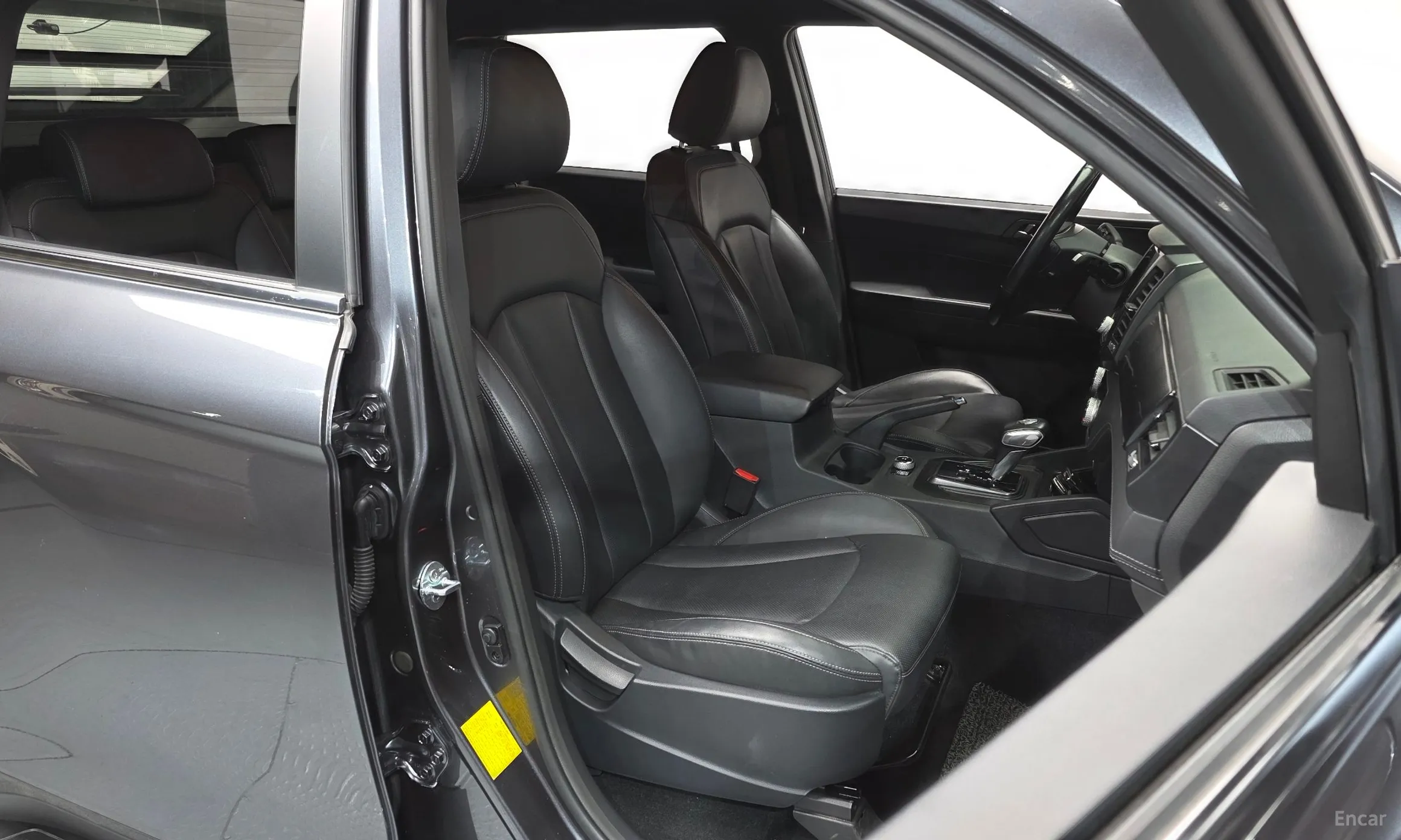 KG Mobility (SsangYong) Rexton Sports превью 12