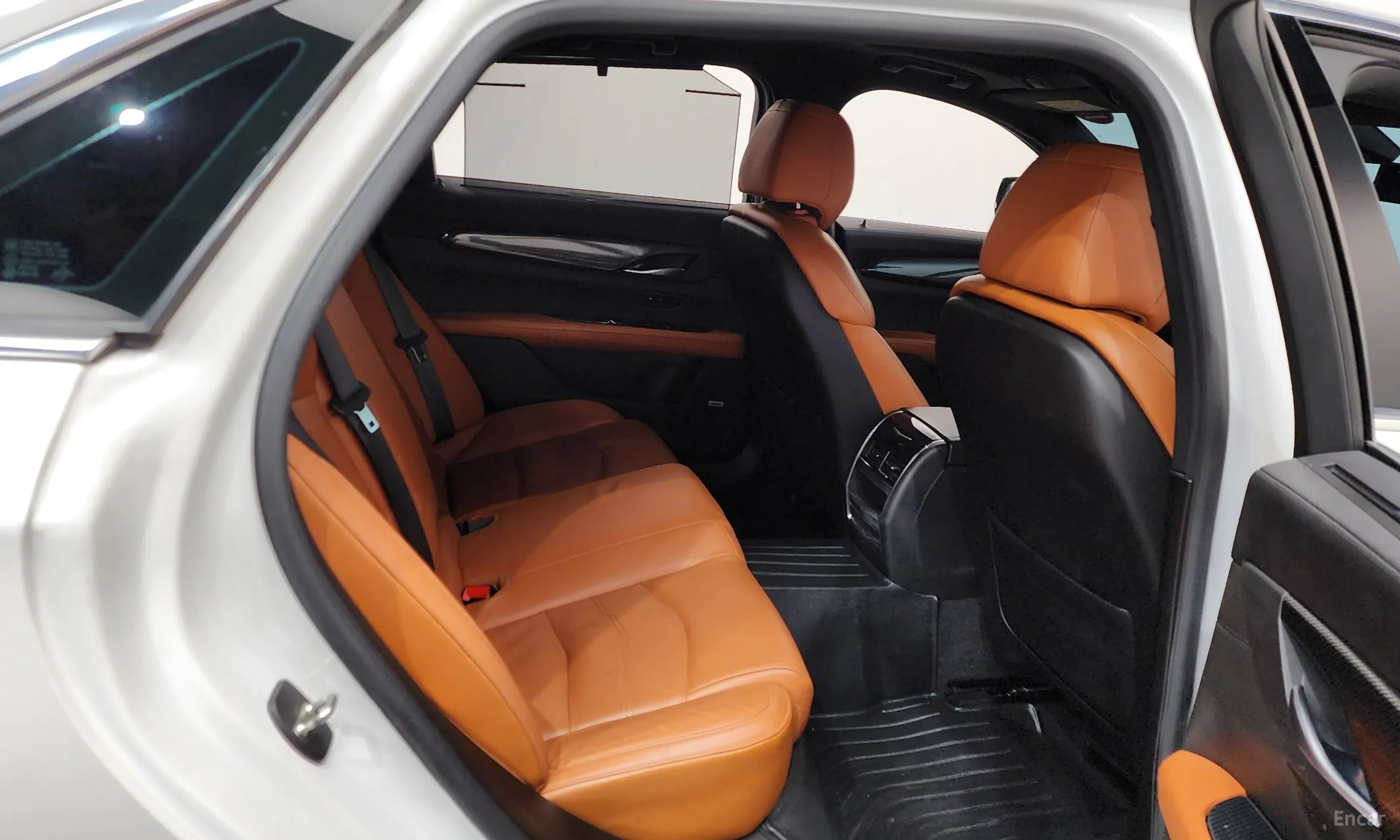 Cadillac CT6 превью 12