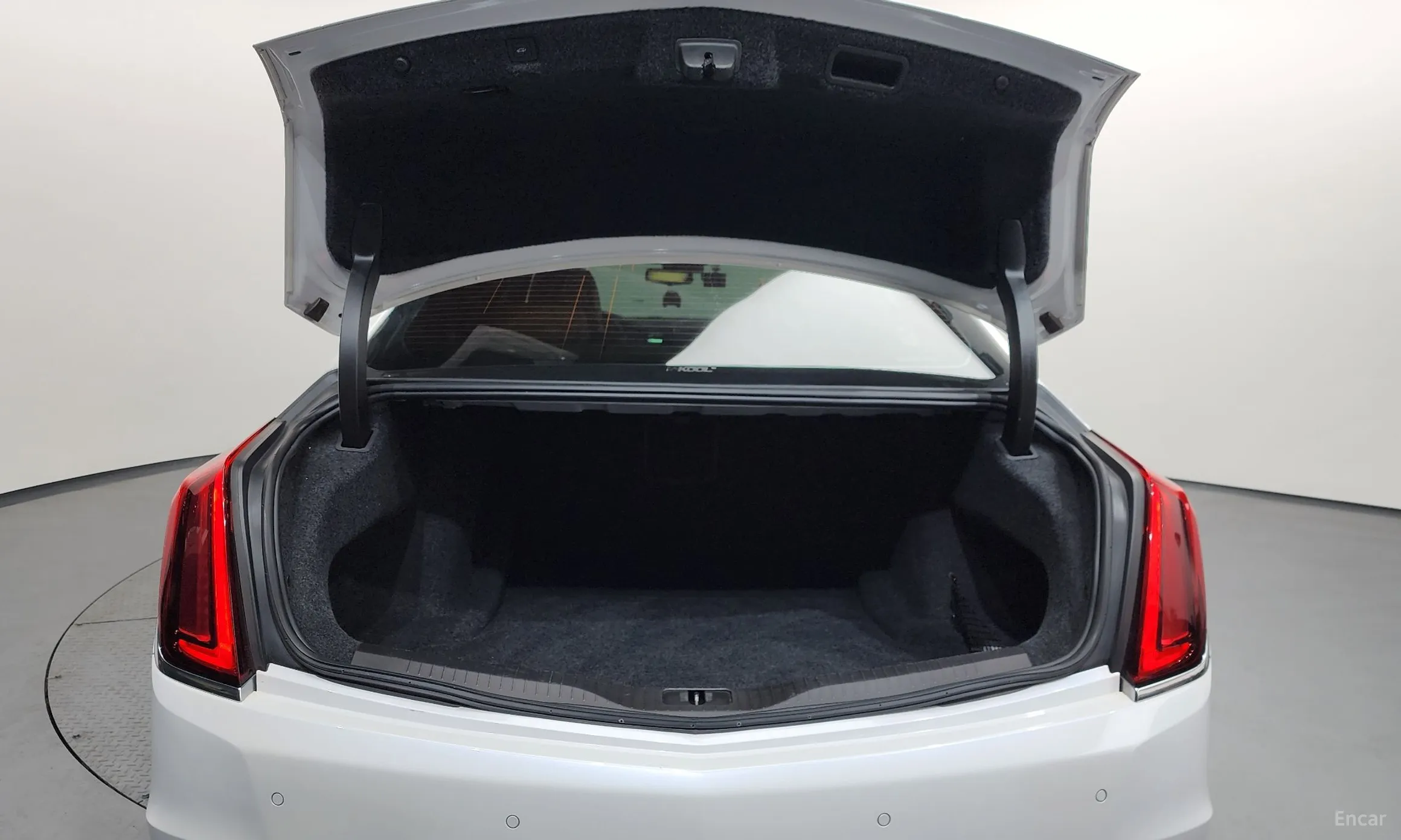Cadillac CT6 превью 20