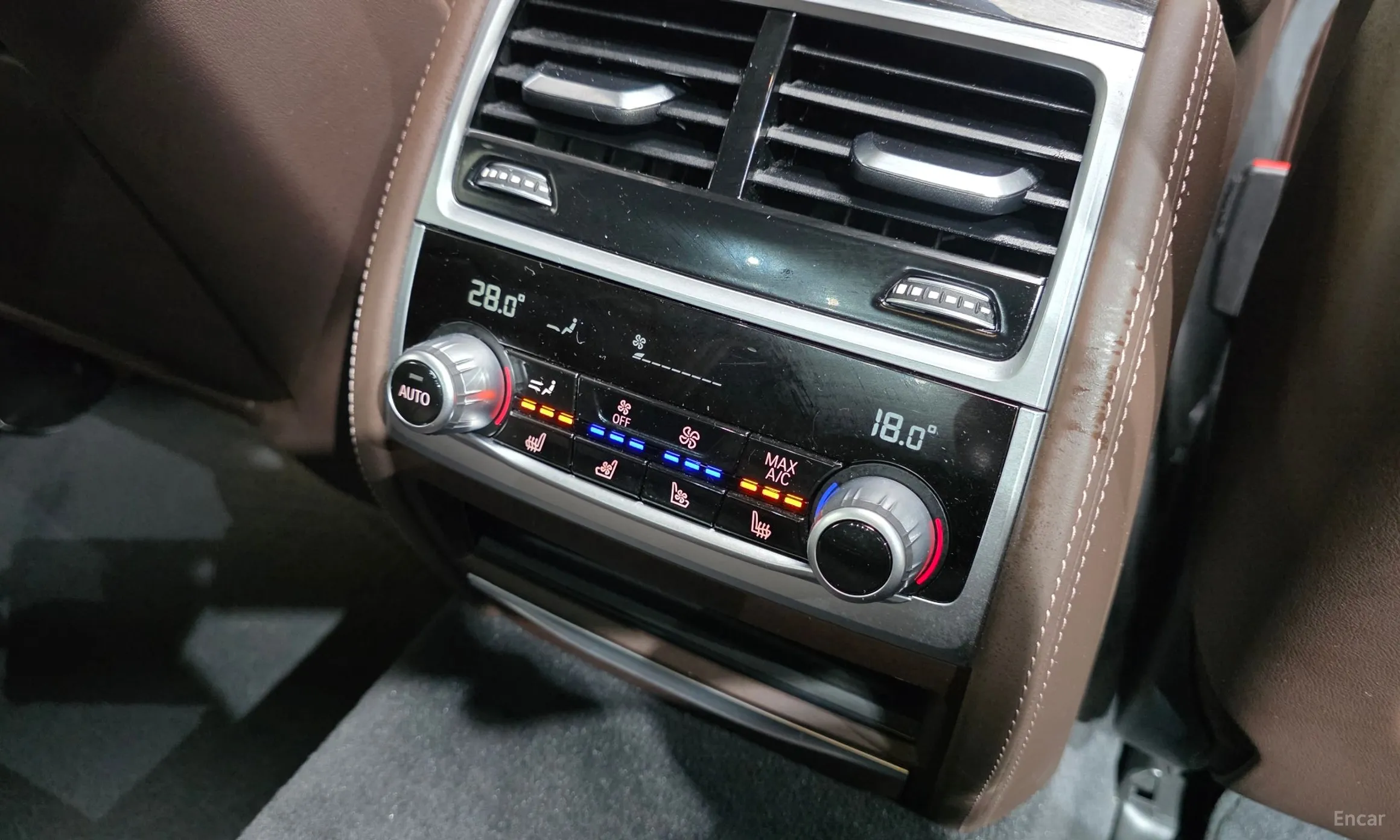 BMW 7 Series (G11) превью 18