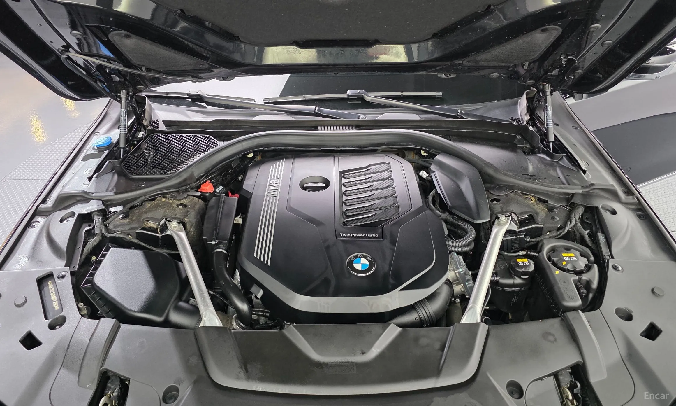 BMW 7 Series (G11) превью 6