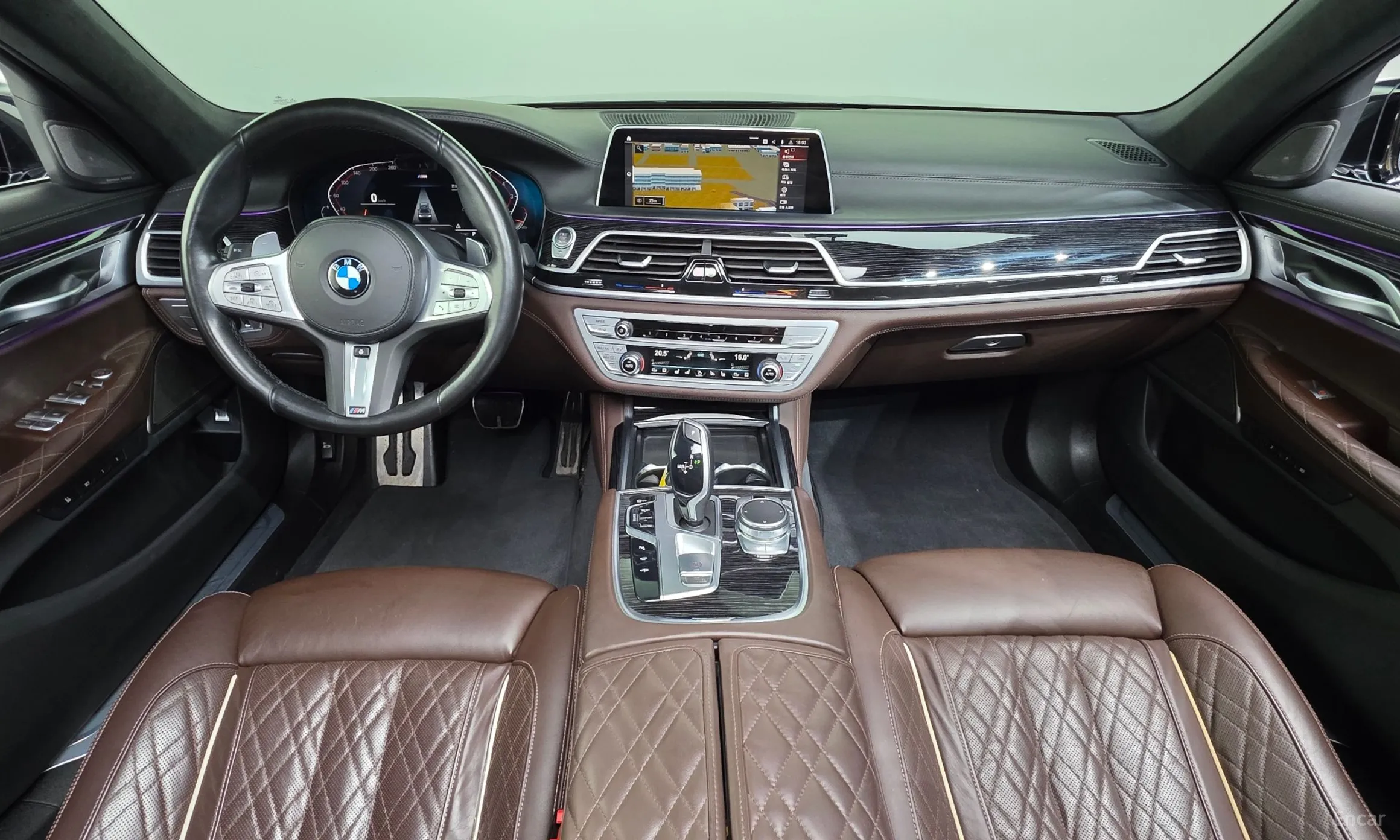 BMW 7 Series (G11) превью 7