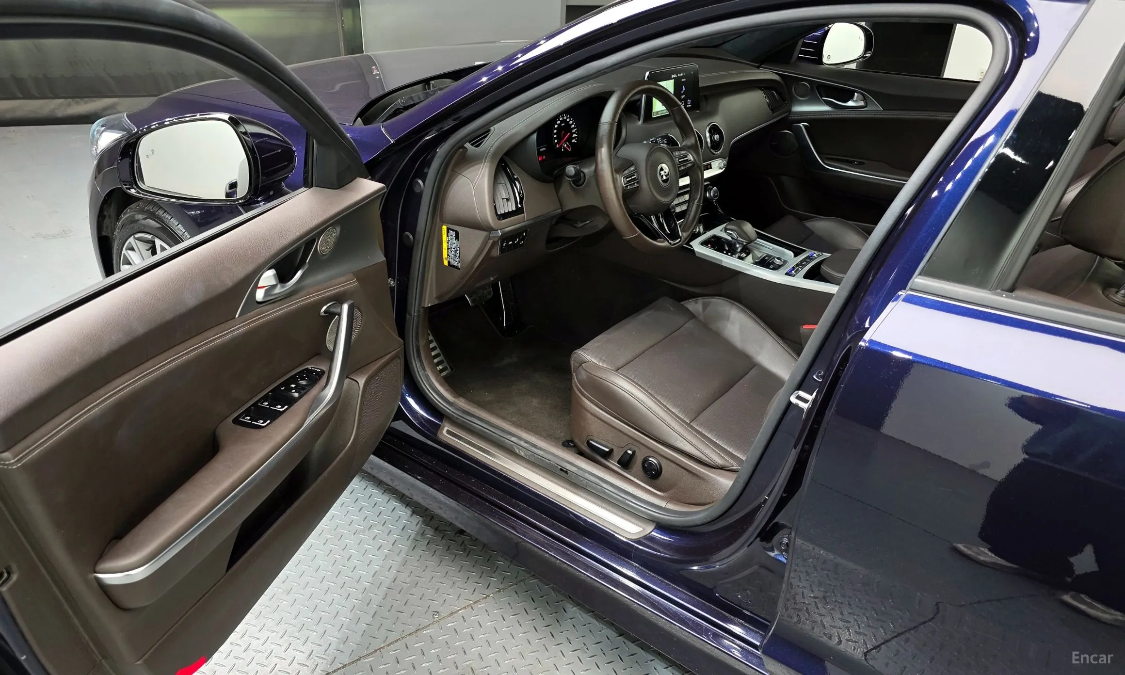 Kia Stinger превью 10