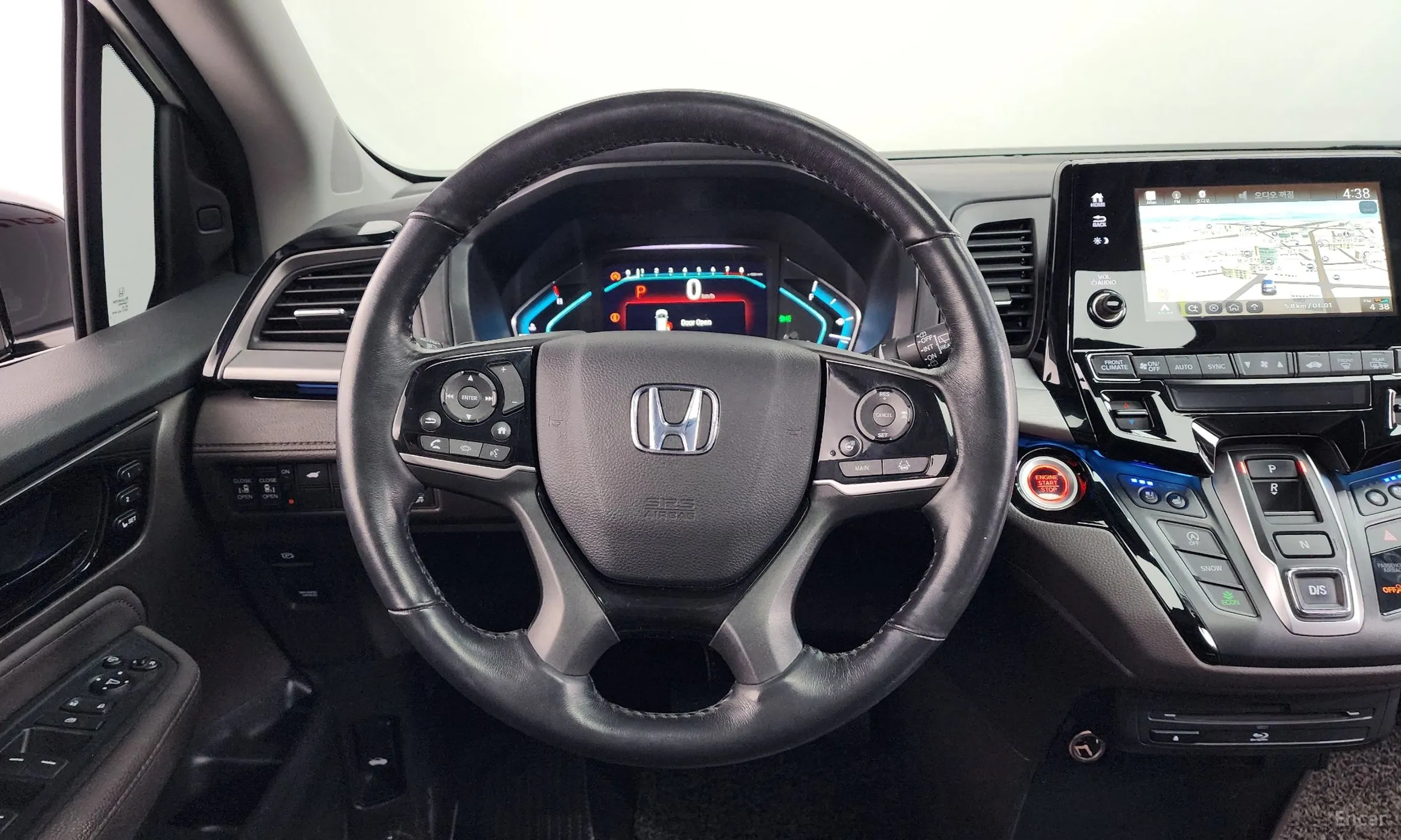 Honda Odyssey превью 13