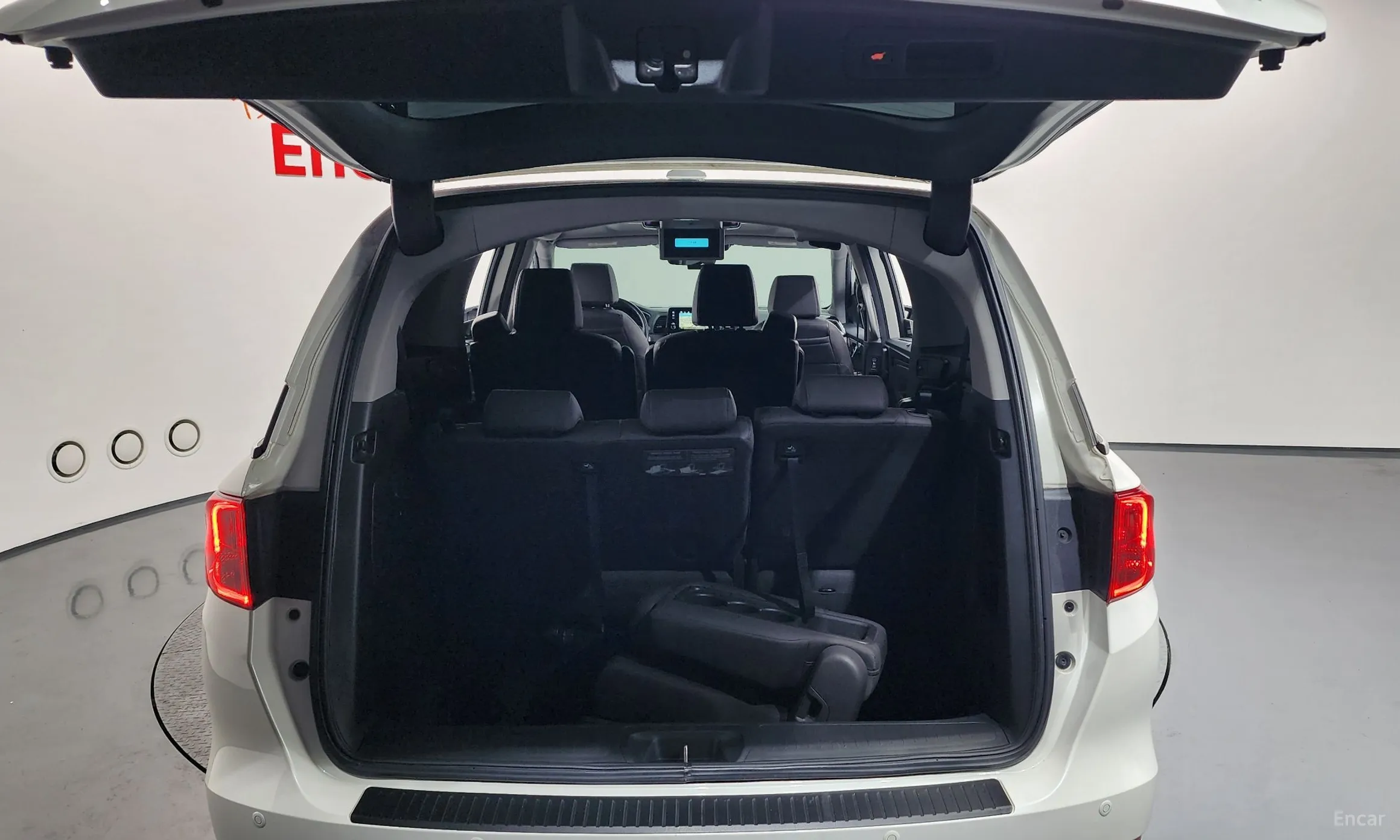Honda Odyssey превью 20